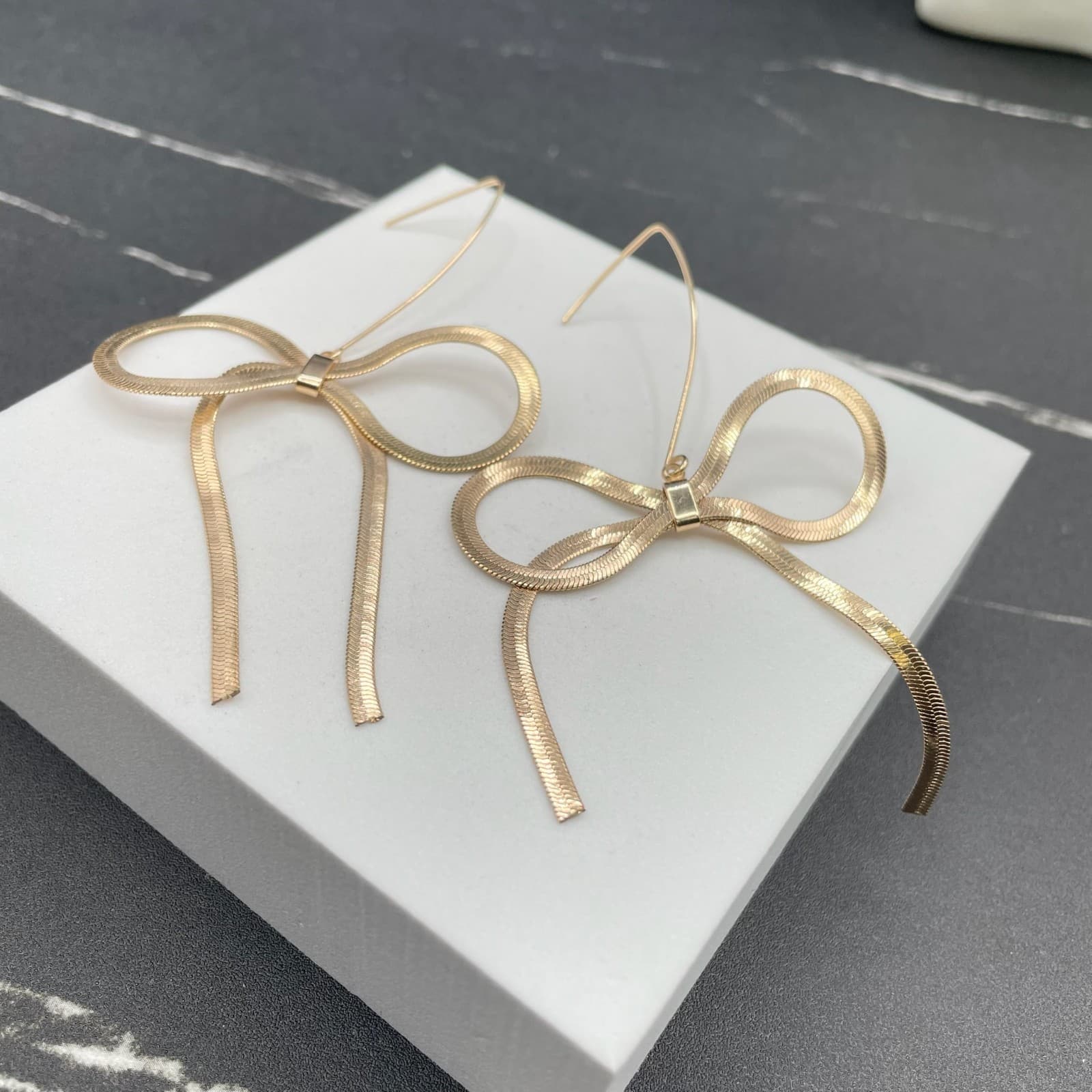 Classic Gold-Tone Fashion Herringbone Snake Chain Bow Drop French Hook Earrings - Thumbnail 5