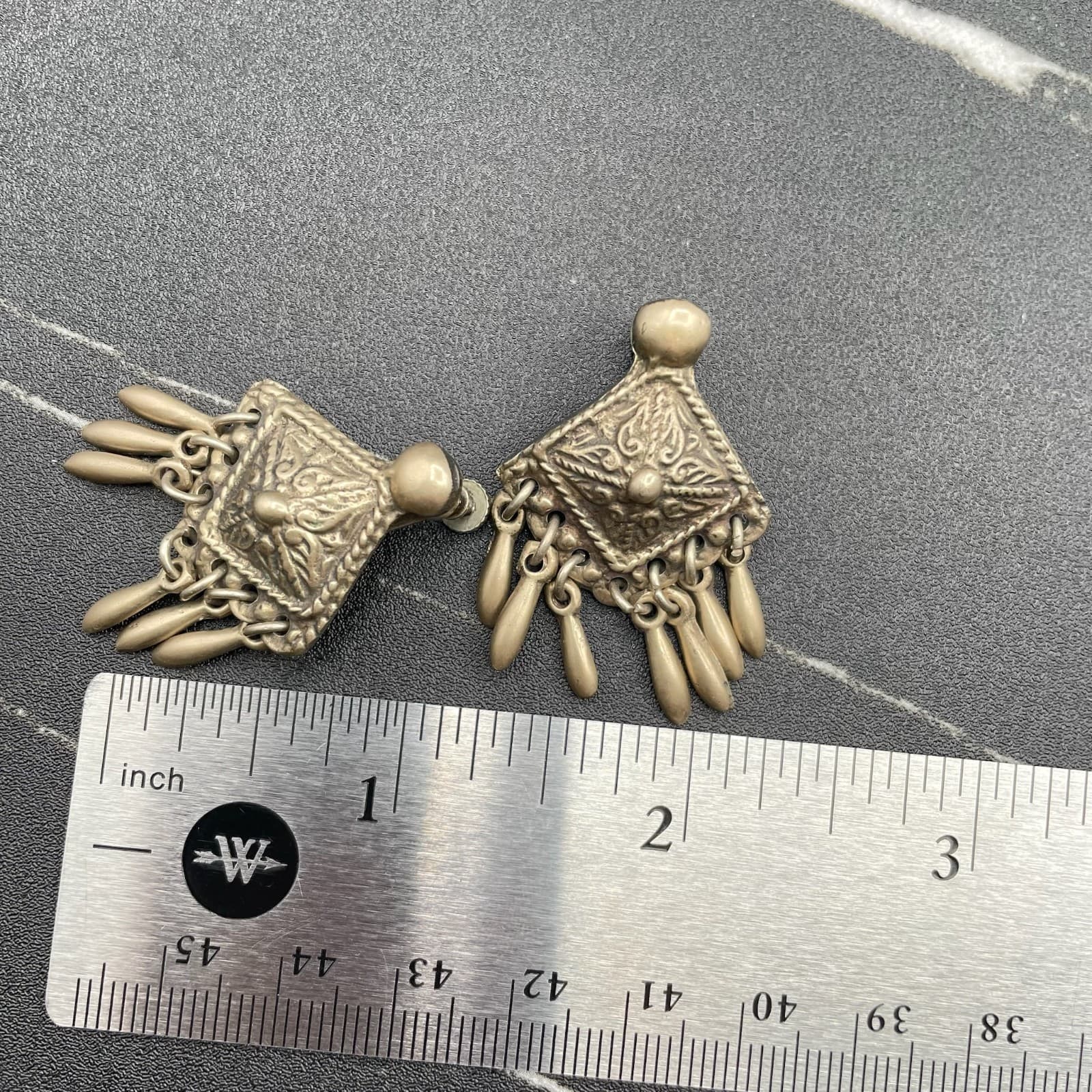 Vintage Brass-Tone Tribal Filigree Art Fringe Hem Dangle Screw Back Earrings - Thumbnail 9