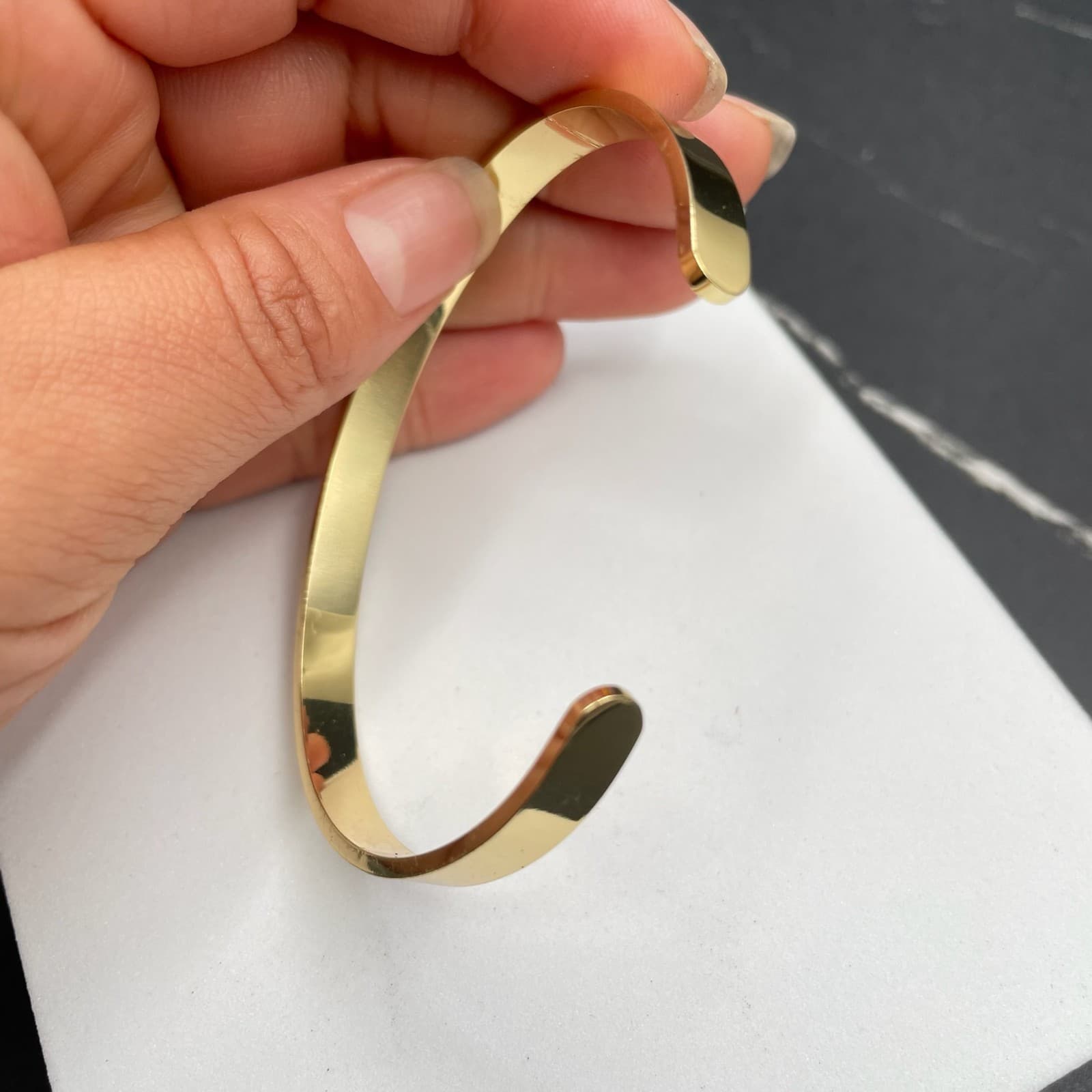 Gold-Tone Classic Fashion Shiny Metal Round-Ended Cuff Torque Slip-On Bracelet - Thumbnail 4