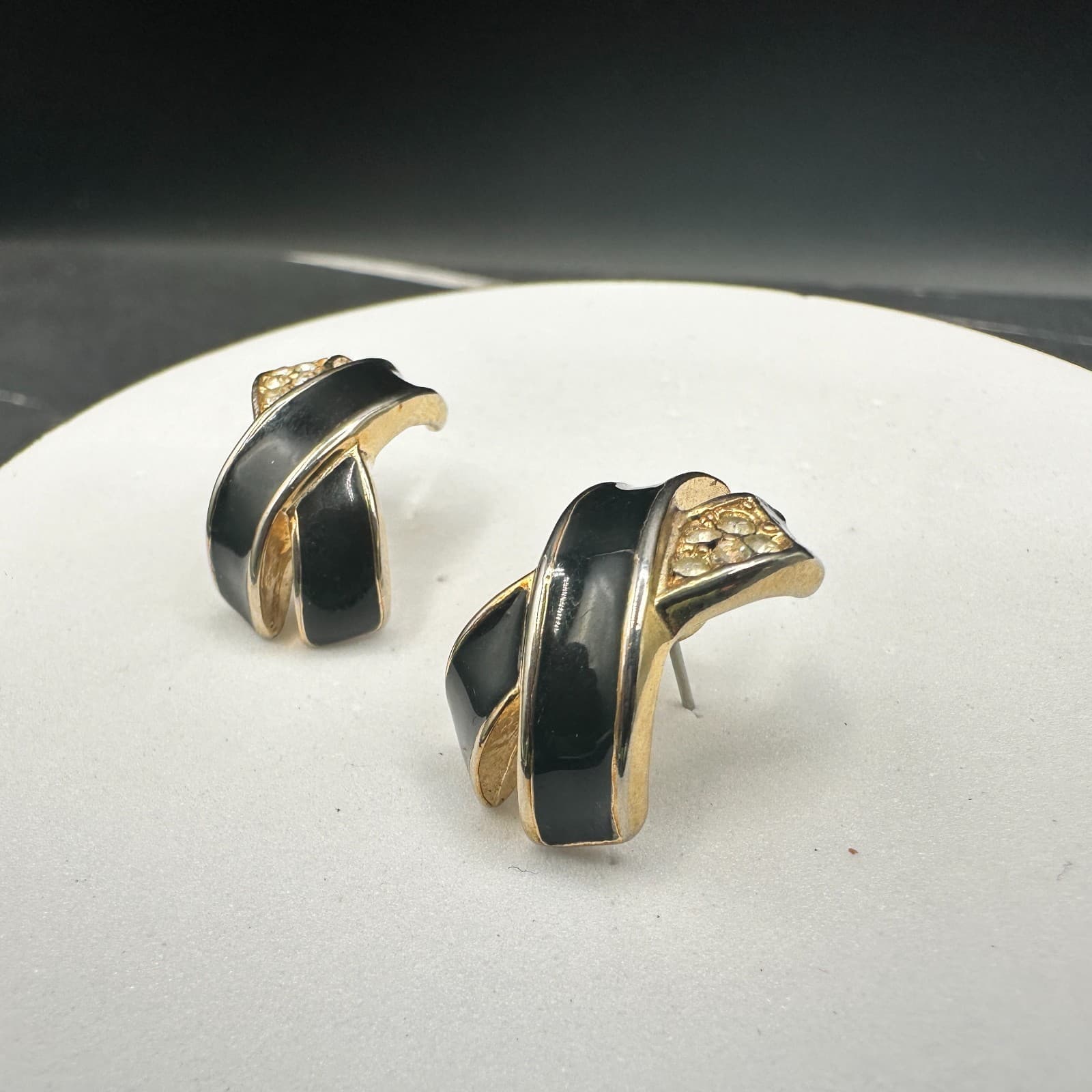 Vintage 80s Black Enamel Clear Rhinestone X Clip-on Earrings Gold Tone Jewelry - Thumbnail 4