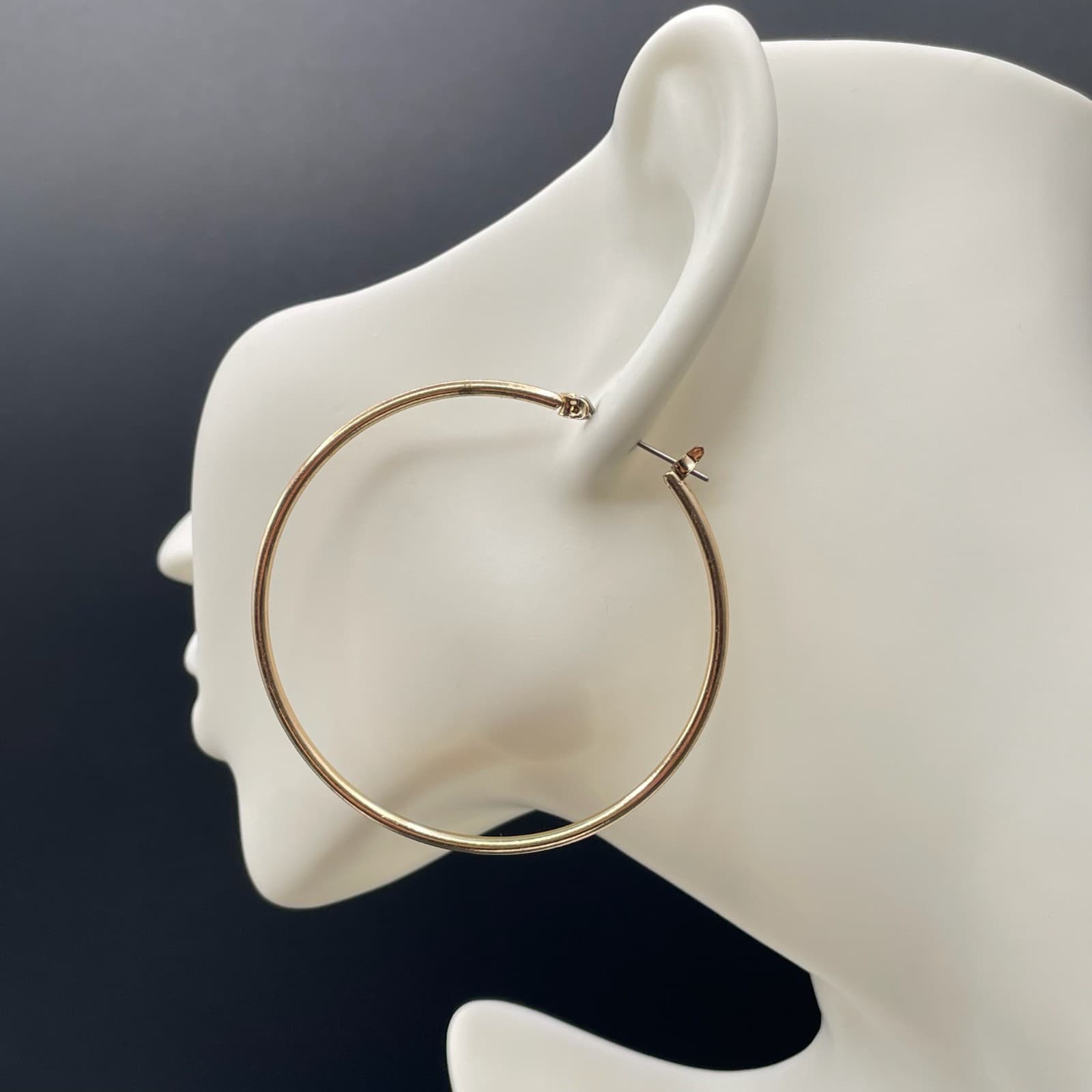 Vintage Gold-Tone Classic Retro Fashion Thin Single Hoop Latch Back Earrings - Thumbnail 8