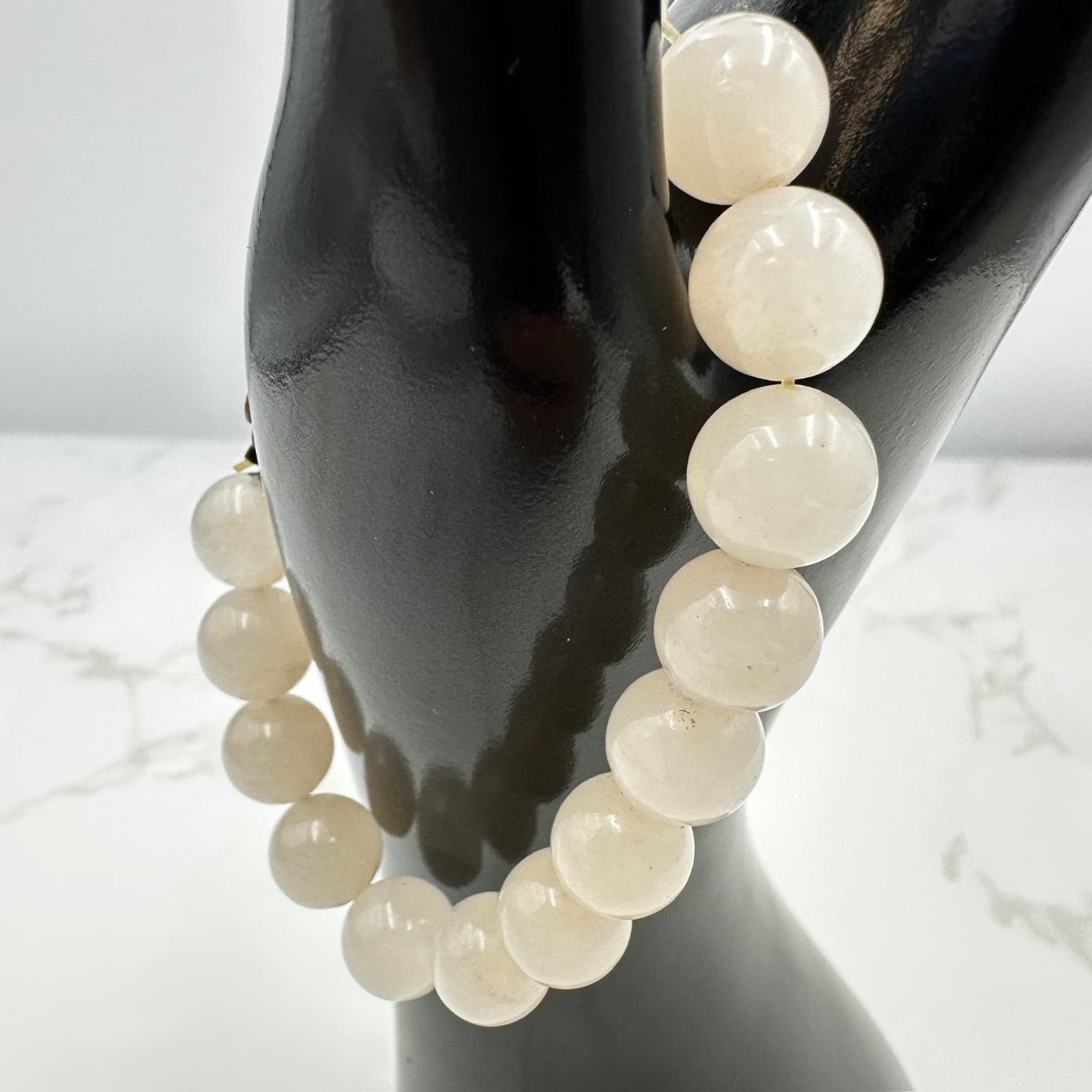 Vintage White Polished Quartz Beaded Stretch Floral Filigree Charm Pendant - Thumbnail 4