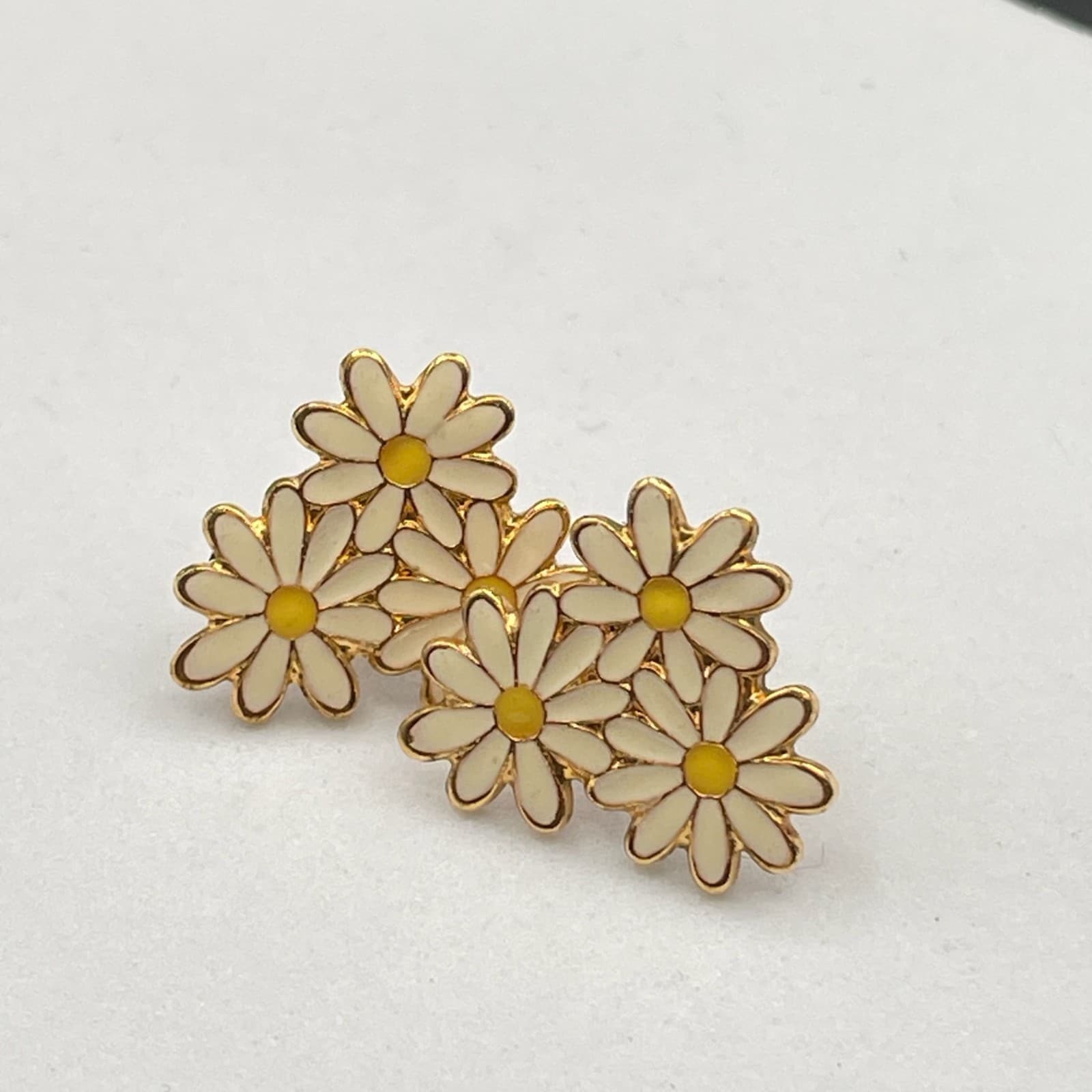Contemporary Gold-Tone White Triple Marguerite Pistils Daisy Stud Post Earrings - Image 1