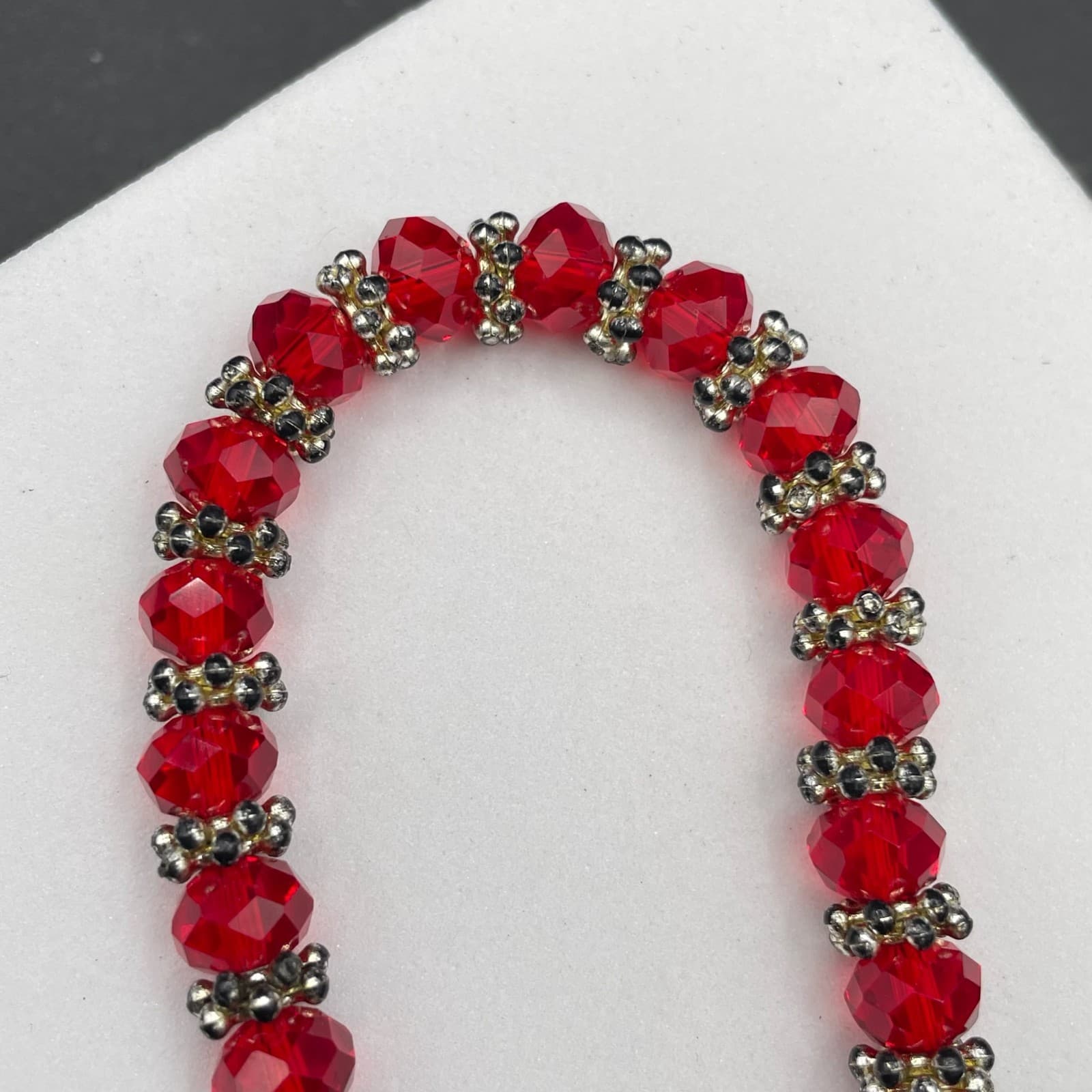 Traditional Red Faceted Glass Virgen De Guadalupe Saint Benedict Beaded Bracelet - Thumbnail 3
