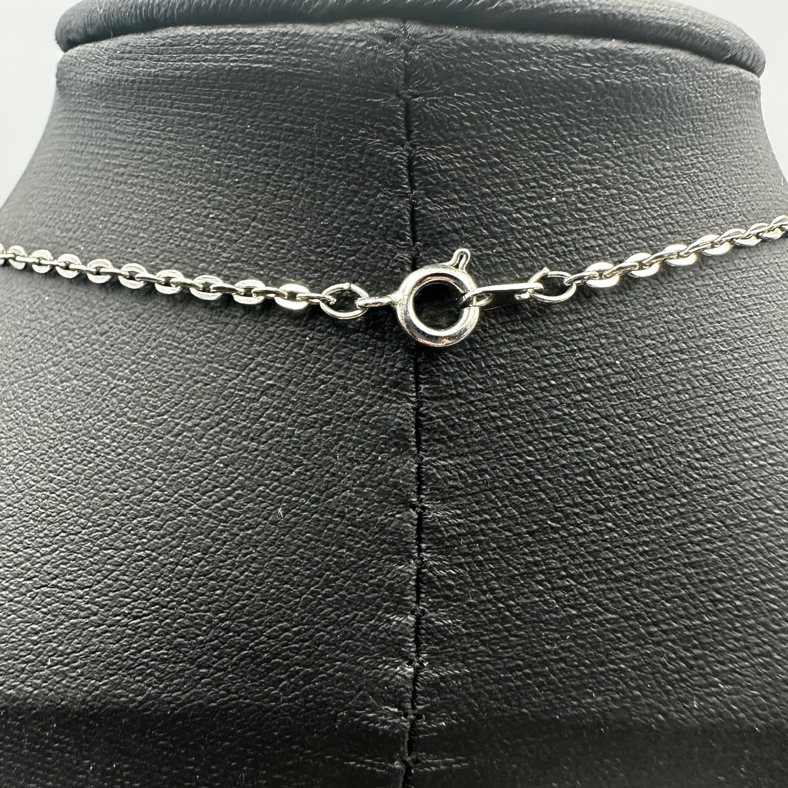 Vintage Green Enamel Flower Pendant Necklace Silver Tone Dainty Jewelry - Thumbnail 5