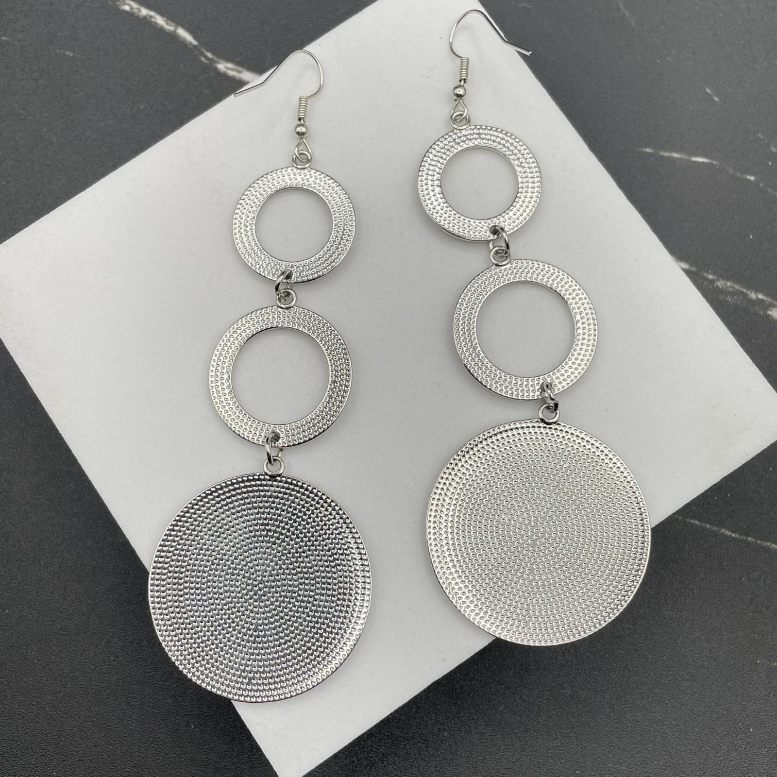 Bohemian Silver-Tone Hammered Triple Blooming Baubles Drop Dangle Earrings - Thumbnail 4