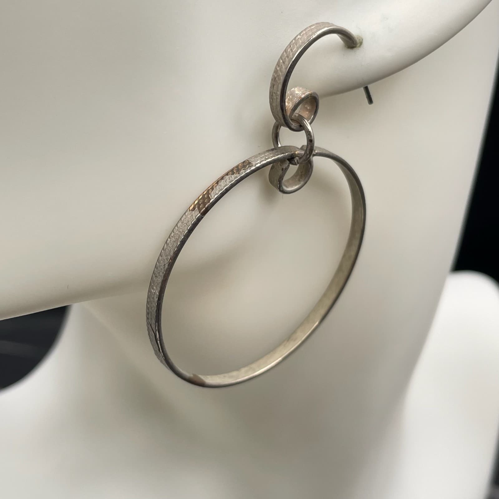 Contemporary Silver-Tone Classic Pebbled Multi-Link Geometric Hoop Drop Earrings - Thumbnail 10