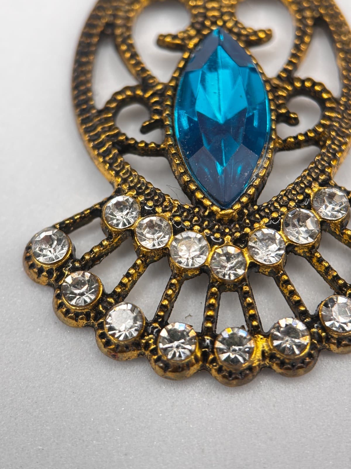 Vintage Y2K Brass Tone Dangle Earrings Blue Clear Rhinestone Filigree Women's - Thumbnail 8