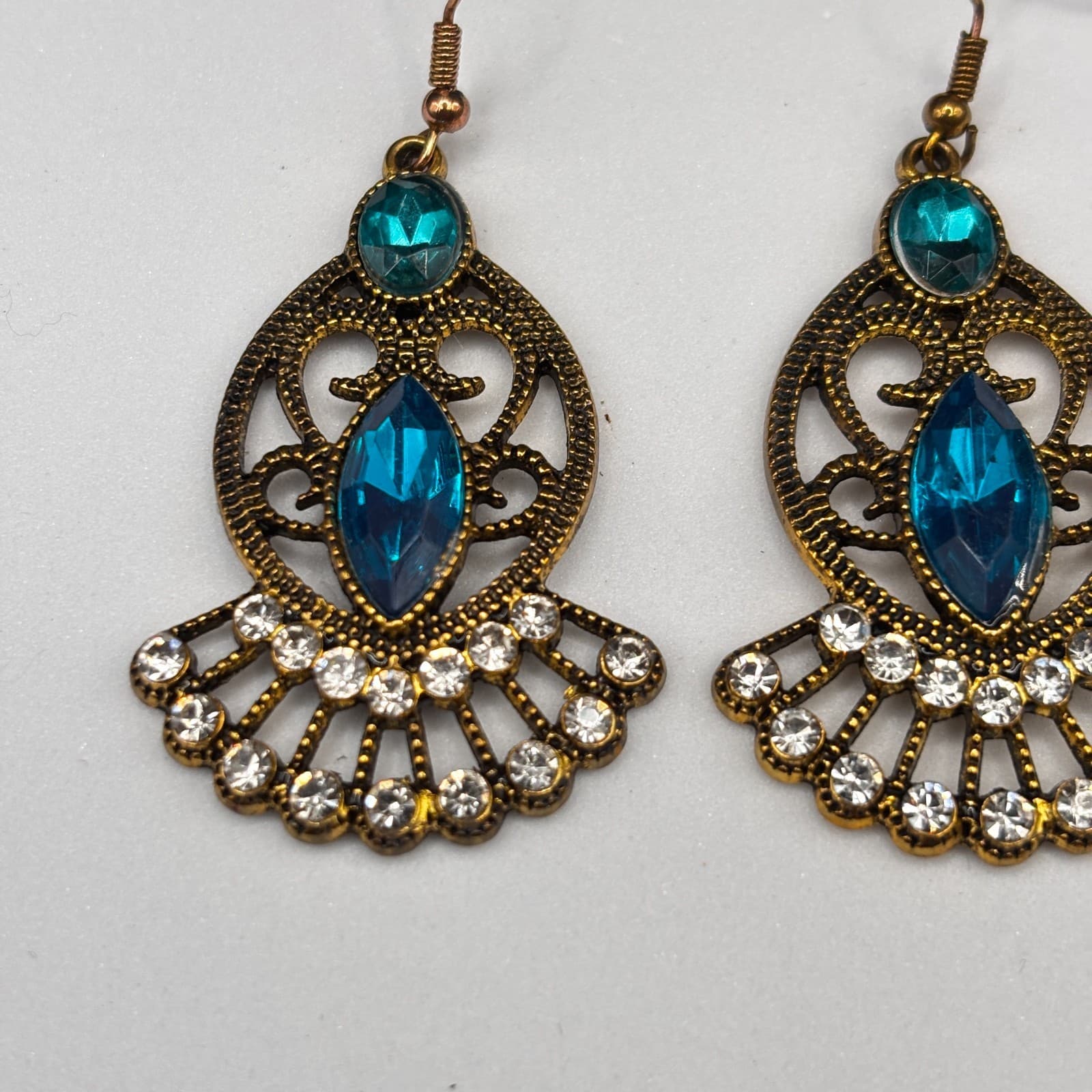 Vintage Y2K Brass Tone Dangle Earrings Blue Clear Rhinestone Filigree Women's - Thumbnail 3