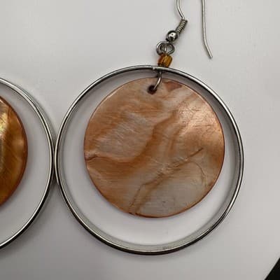 Vintage Orange Shell Disc Dangle Hoop Earrings Bohemian Beachy Boho Drop - Thumbnail 2