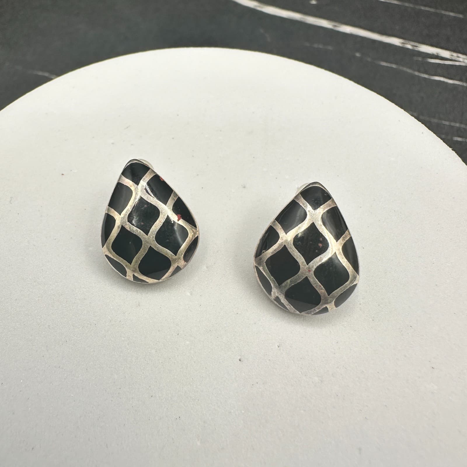 Vintage 80s Black Enamel Teardrop Stud Earrings Silver Tone Harlequin Jewelry - Image 1