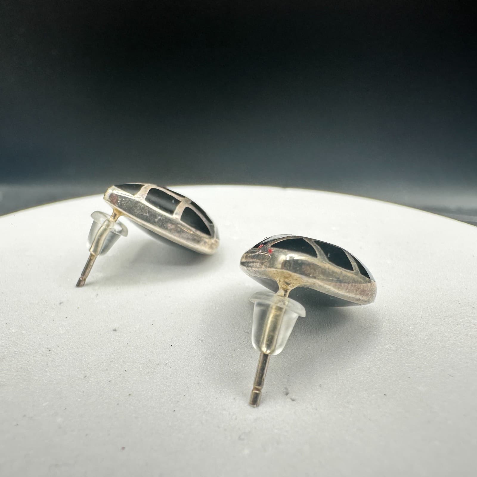 Vintage 80s Black Enamel Teardrop Stud Earrings Silver Tone Harlequin Jewelry - Thumbnail 4