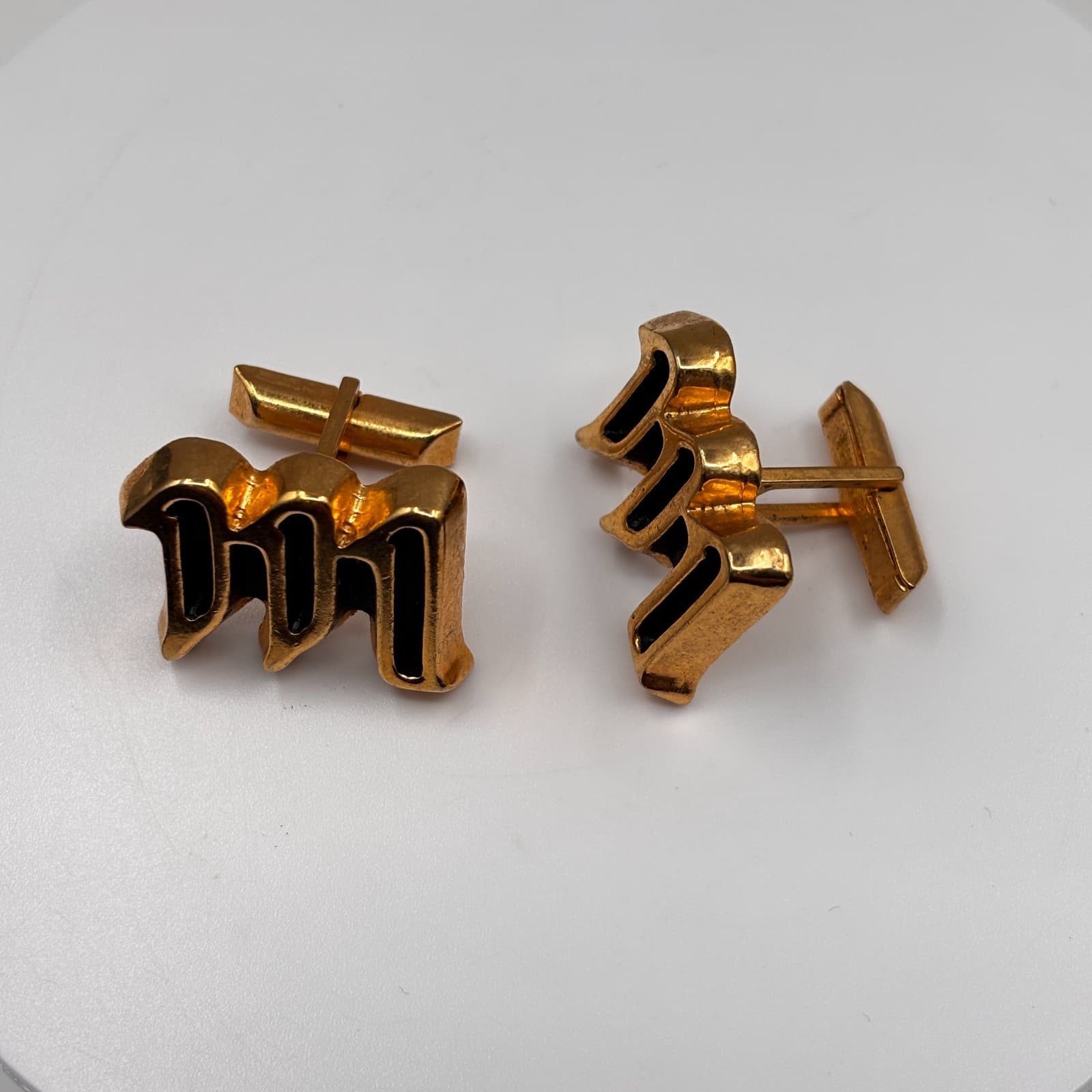 Vintage Men's Gold Tone Black Enamel Initial Letter Monogram Cufflinks - Thumbnail 3