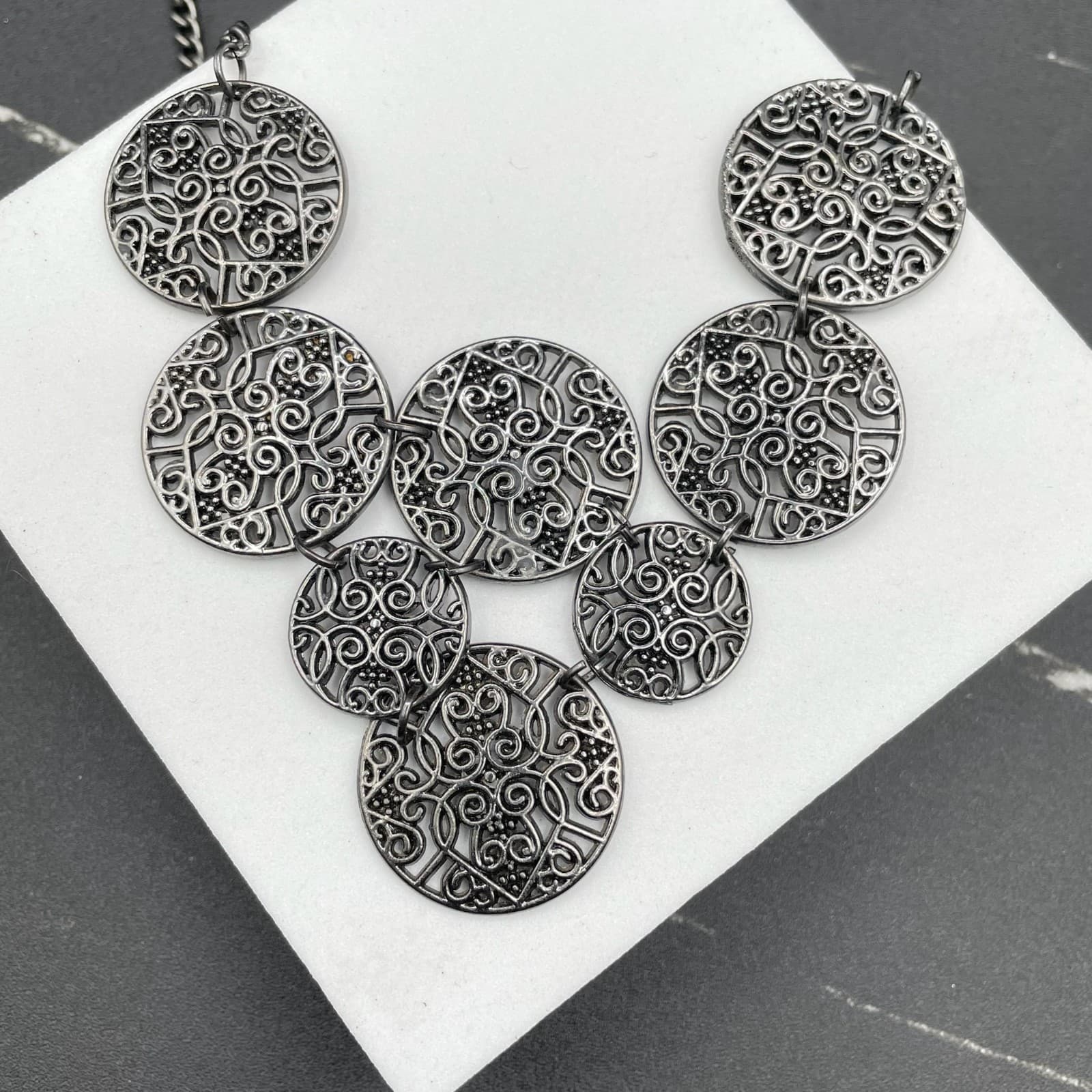 Classic Silver-Tone Curb Chain Filigree Medallion Bib Statement Lobster Necklace - Thumbnail 5