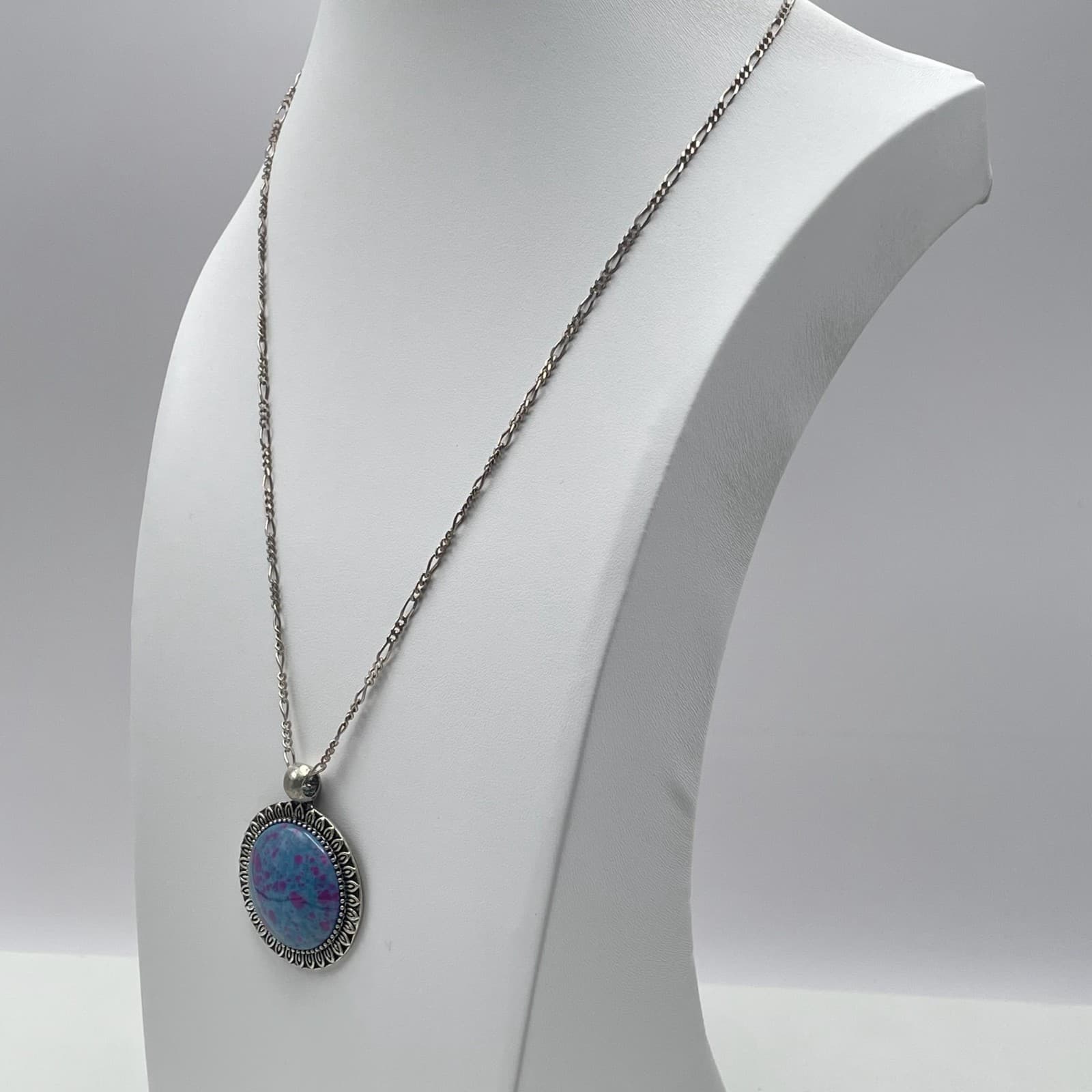 Vintage Y2K Silver Tone Necklace Blue & Pink Splatter Paint Pendant Figaro Chain - Thumbnail 9