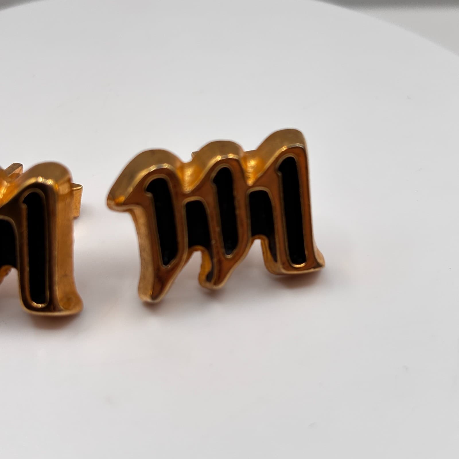 Vintage Men's Gold Tone Black Enamel Initial Letter Monogram Cufflinks - Thumbnail 5