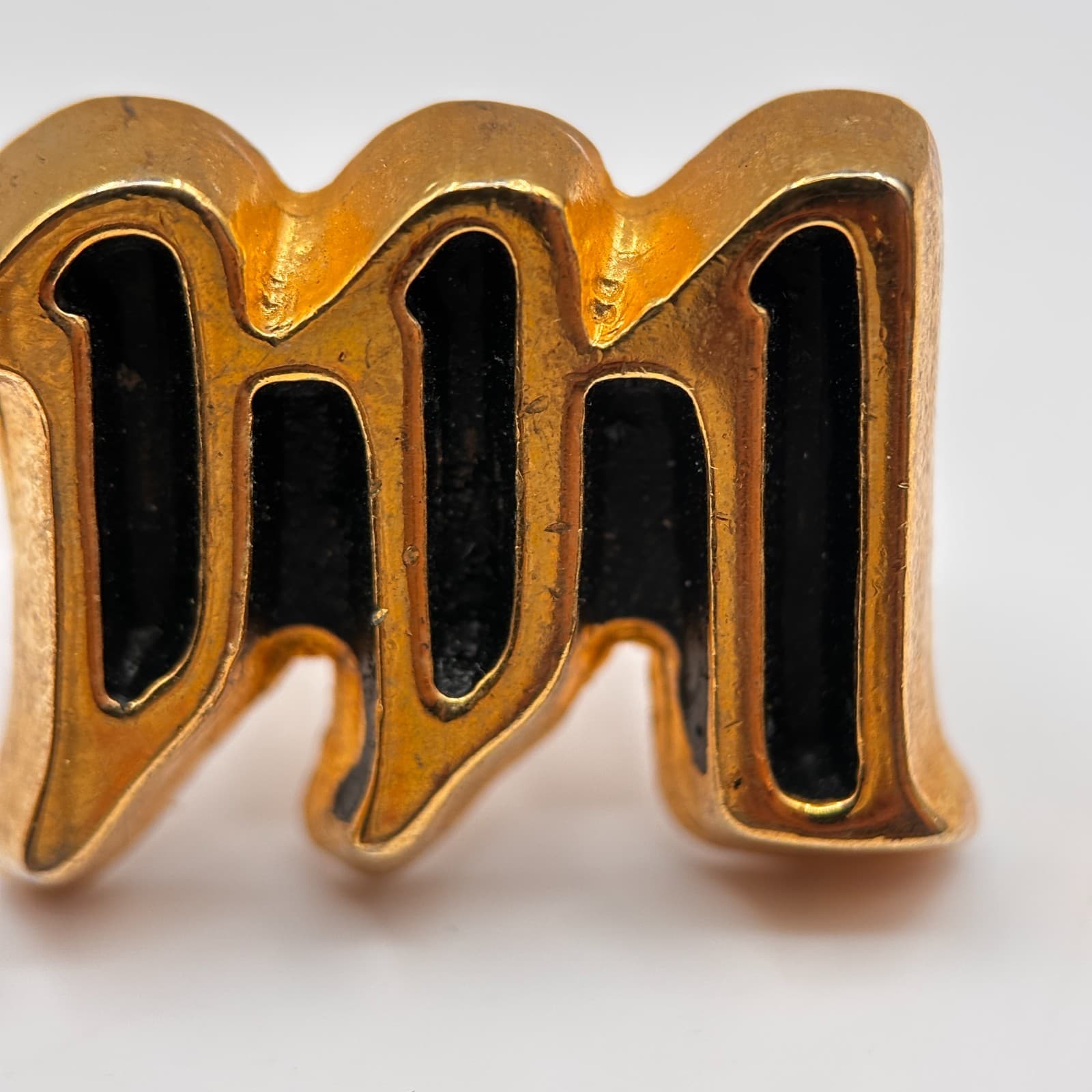 Vintage Men's Gold Tone Black Enamel Initial Letter Monogram Cufflinks - Thumbnail 7