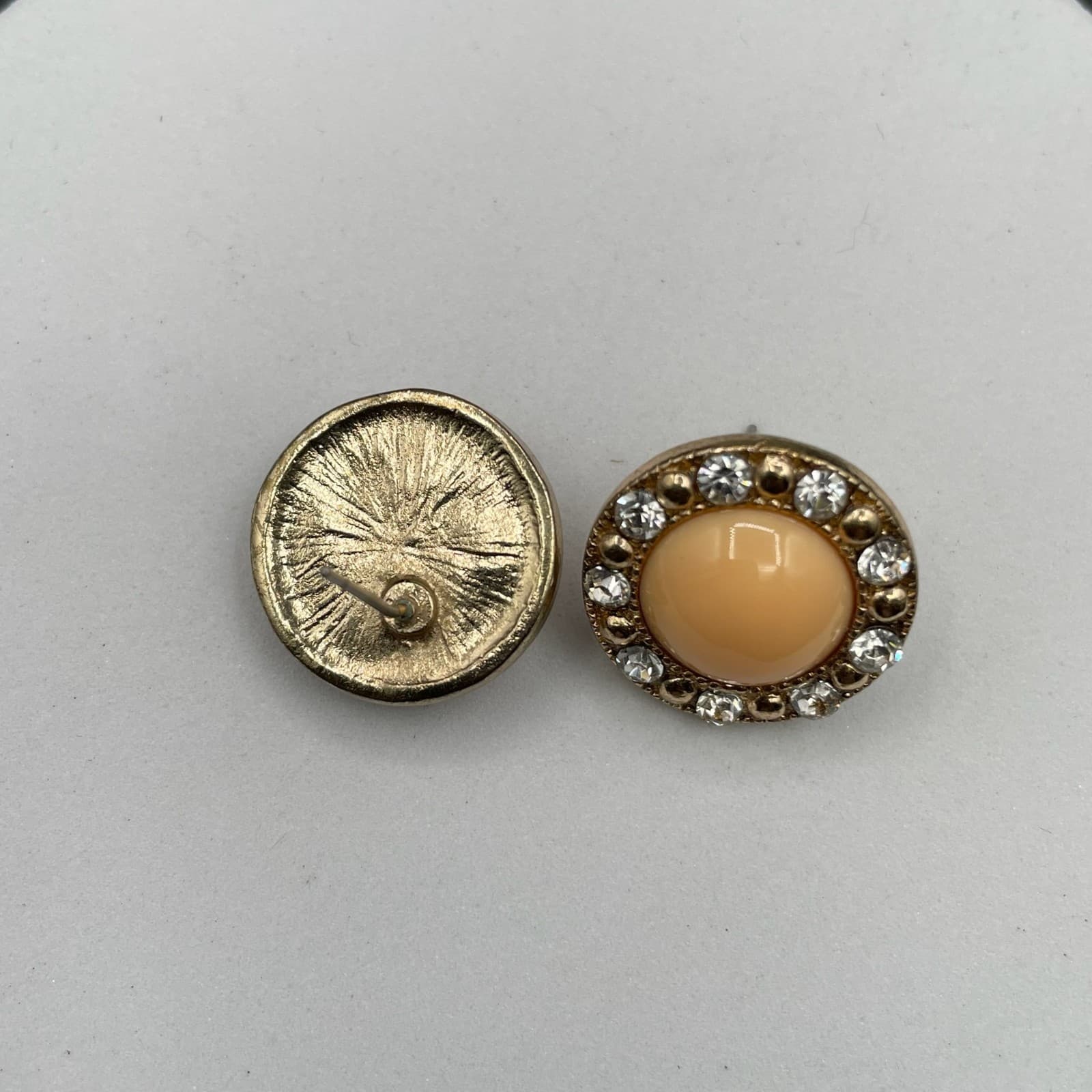 Classic Gold-Tone Star-Motif Rhinestone-Embellished Cabochon Halo Stud Earrings - Thumbnail 2