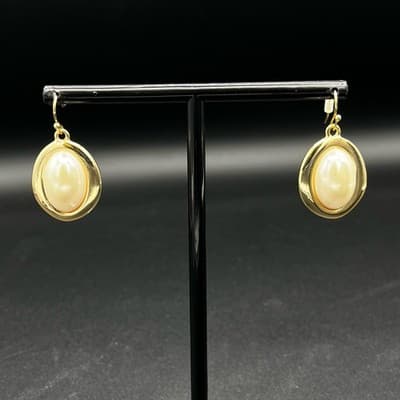 Vintage Gold Oval Drop Earrings w/ Faux Pearl Center – Classic 80s Glam - Thumbnail 4