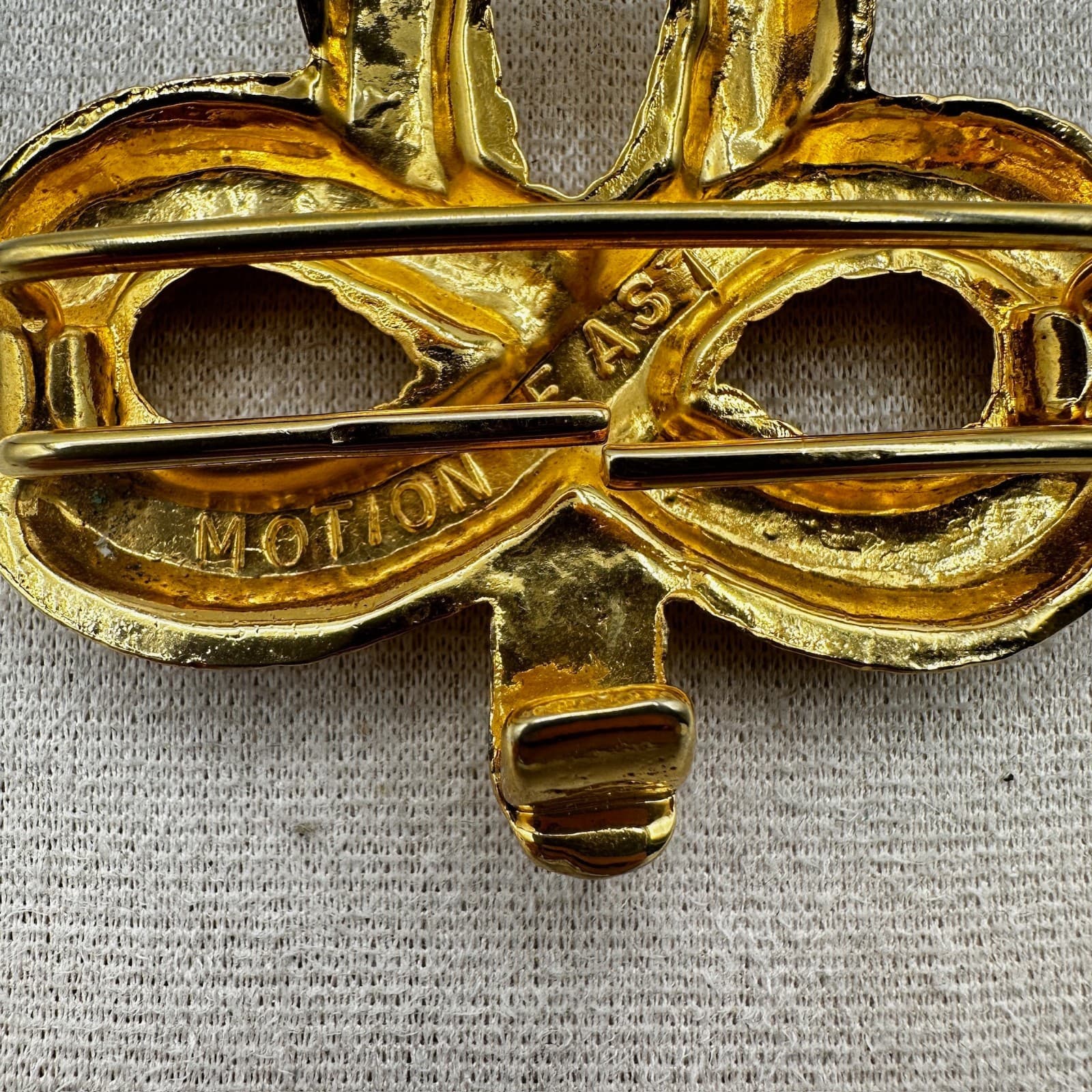 Vintage Motion East Gold-Tone Pretzel Motif Classic Western Retro Belt Buckle - Thumbnail 5
