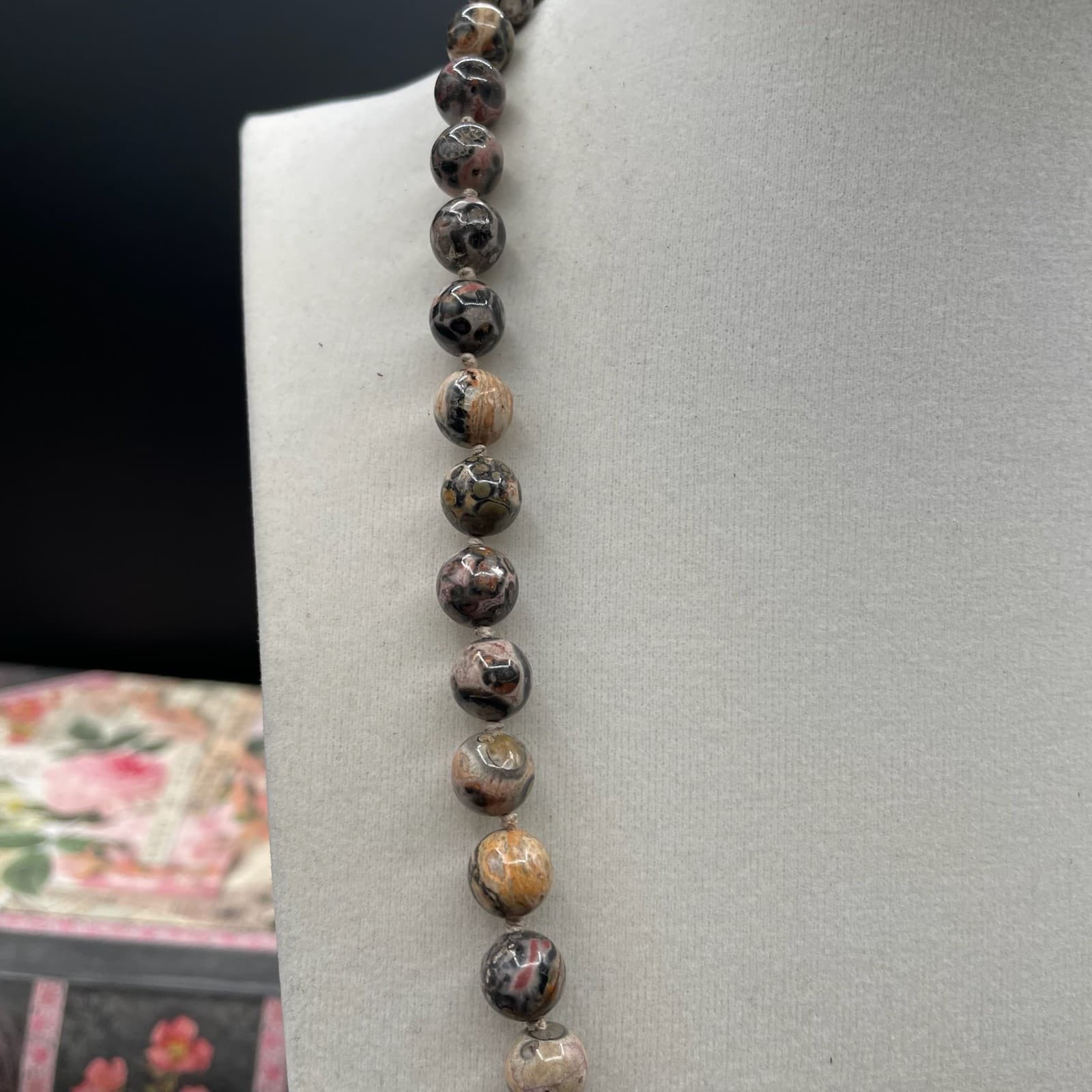 Contemporary Beige Classic Carved Shell Leopard Skin Jasper Statement Necklace - Thumbnail 4