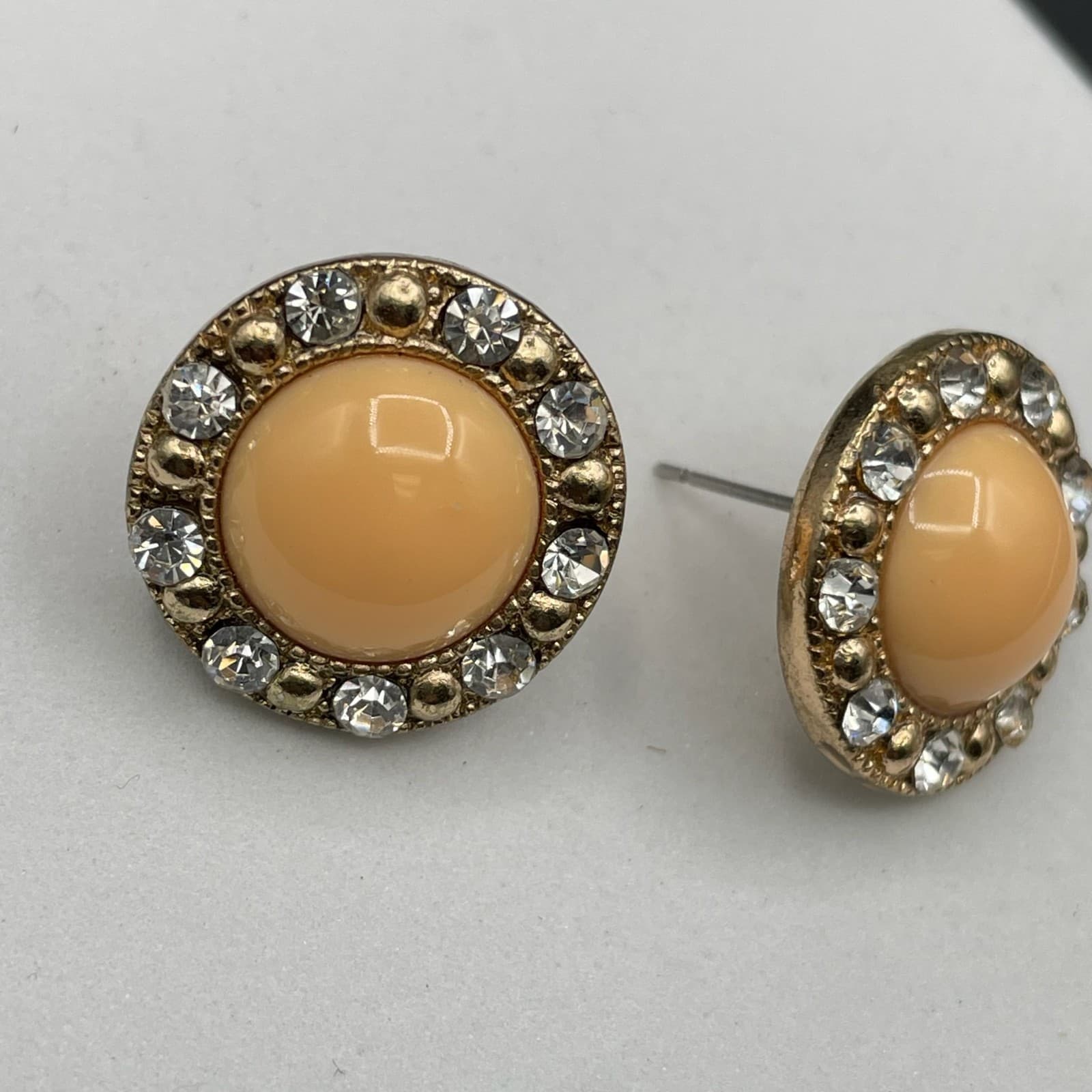 Classic Gold-Tone Star-Motif Rhinestone-Embellished Cabochon Halo Stud Earrings - Thumbnail 5
