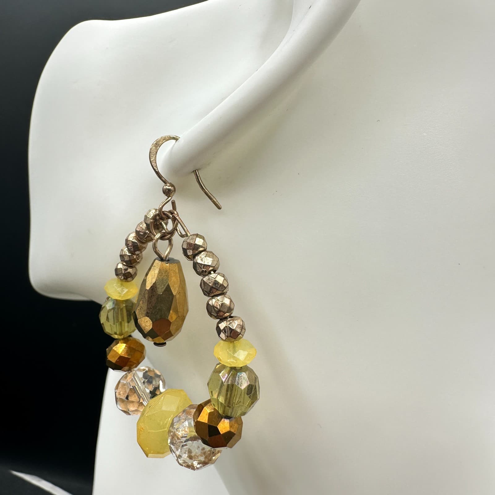 VTG Beaded Teardrop Hoop Earrings Crystal Glass Gold Tone Yellow Green Dangle - Thumbnail 6