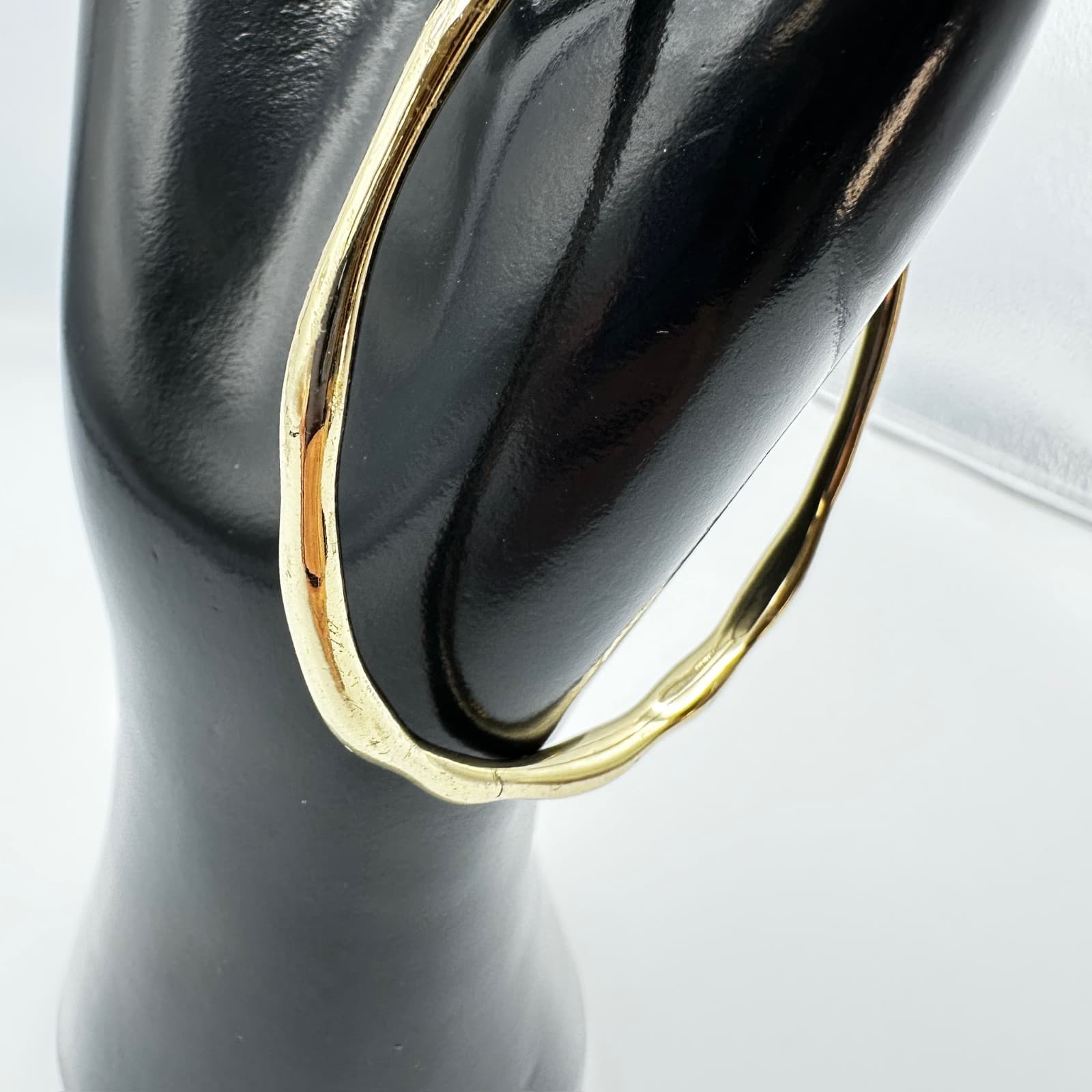 Gold-Tone Organic Wavy Bangle Bracelet – Minimalist Sculptural Chic - Thumbnail 5