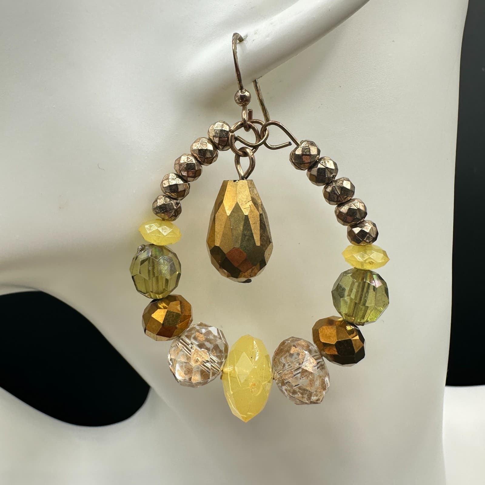 VTG Beaded Teardrop Hoop Earrings Crystal Glass Gold Tone Yellow Green Dangle - Thumbnail 12