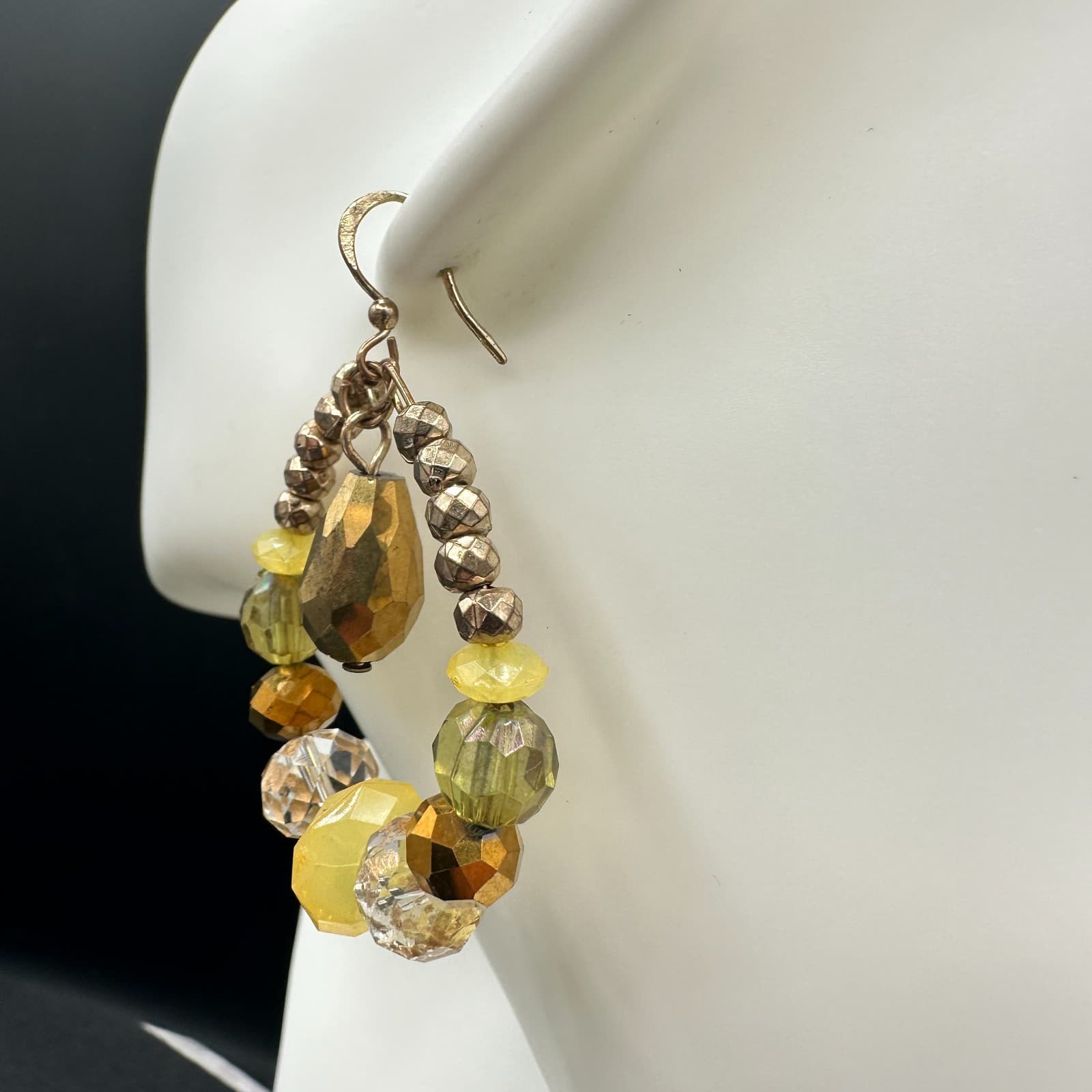VTG Beaded Teardrop Hoop Earrings Crystal Glass Gold Tone Yellow Green Dangle - Thumbnail 9