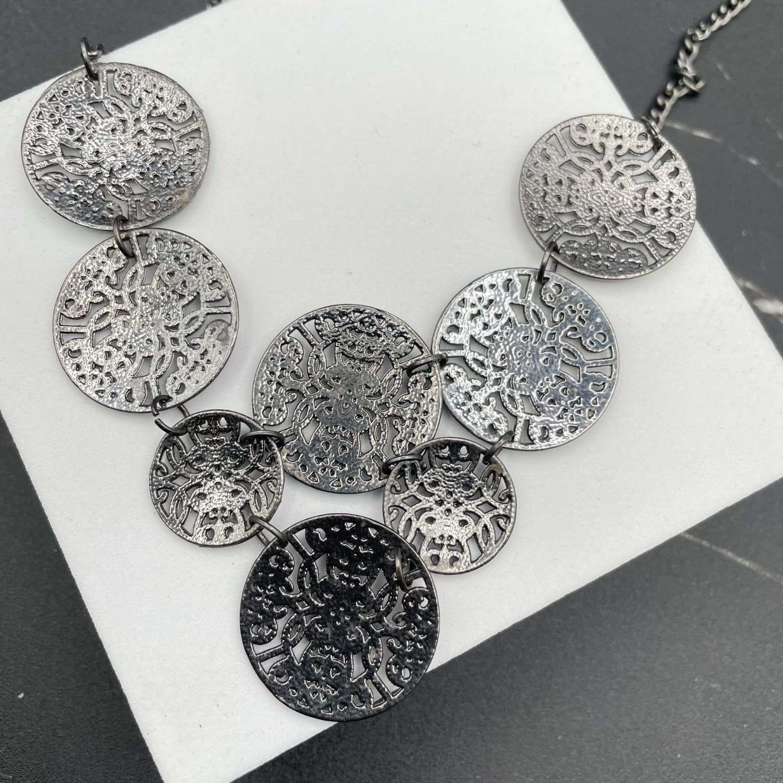 Classic Silver-Tone Curb Chain Filigree Medallion Bib Statement Lobster Necklace - Thumbnail 4