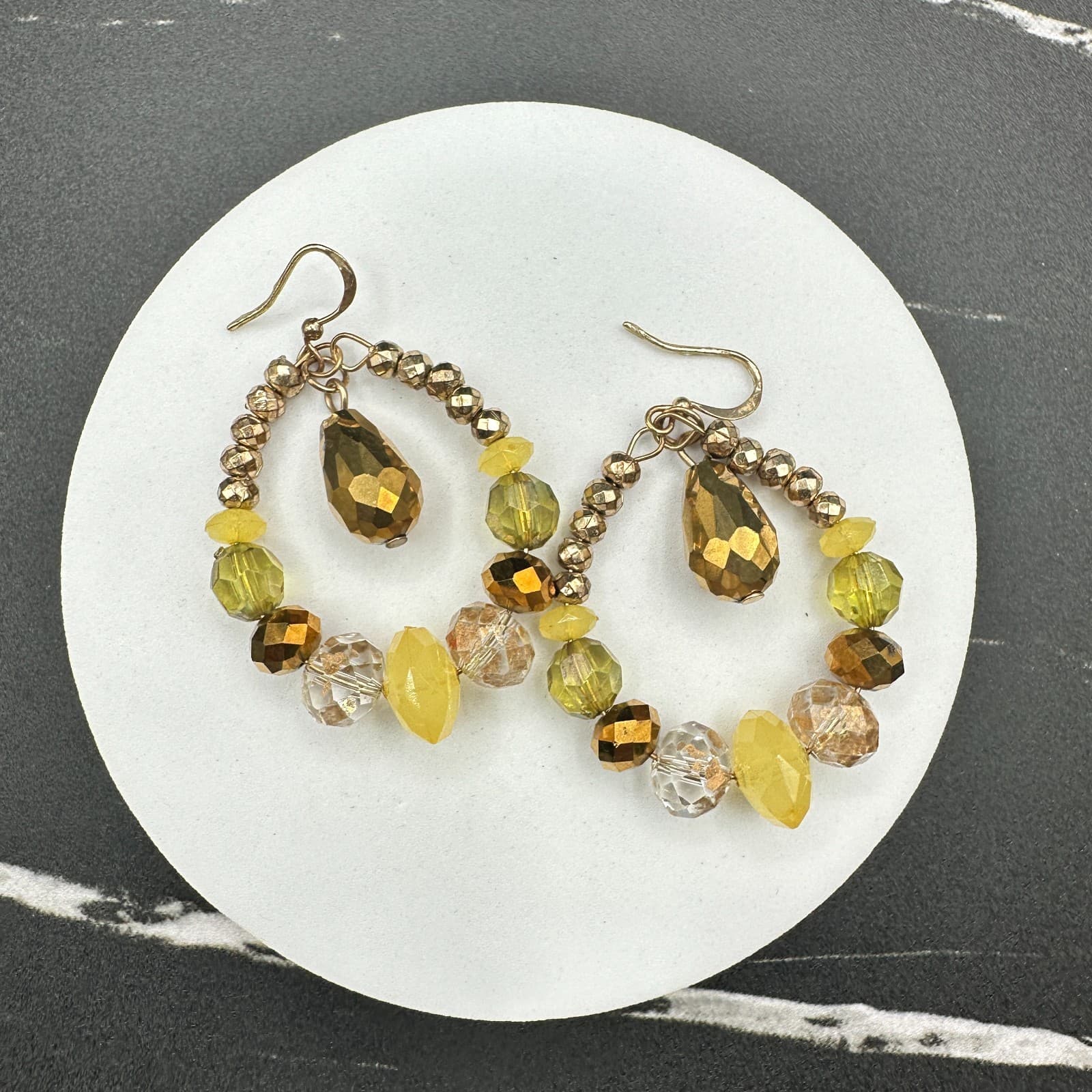 VTG Beaded Teardrop Hoop Earrings Crystal Glass Gold Tone Yellow Green Dangle - Image 1