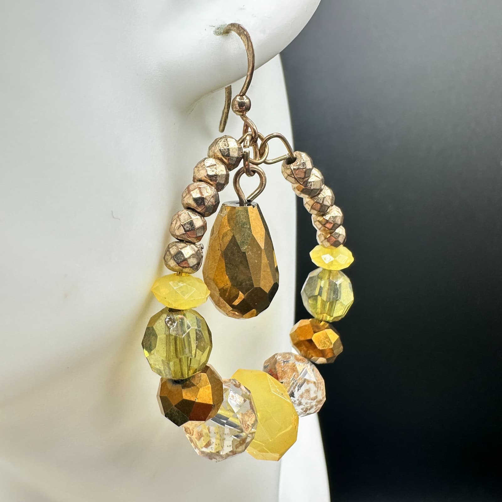 VTG Beaded Teardrop Hoop Earrings Crystal Glass Gold Tone Yellow Green Dangle - Thumbnail 8