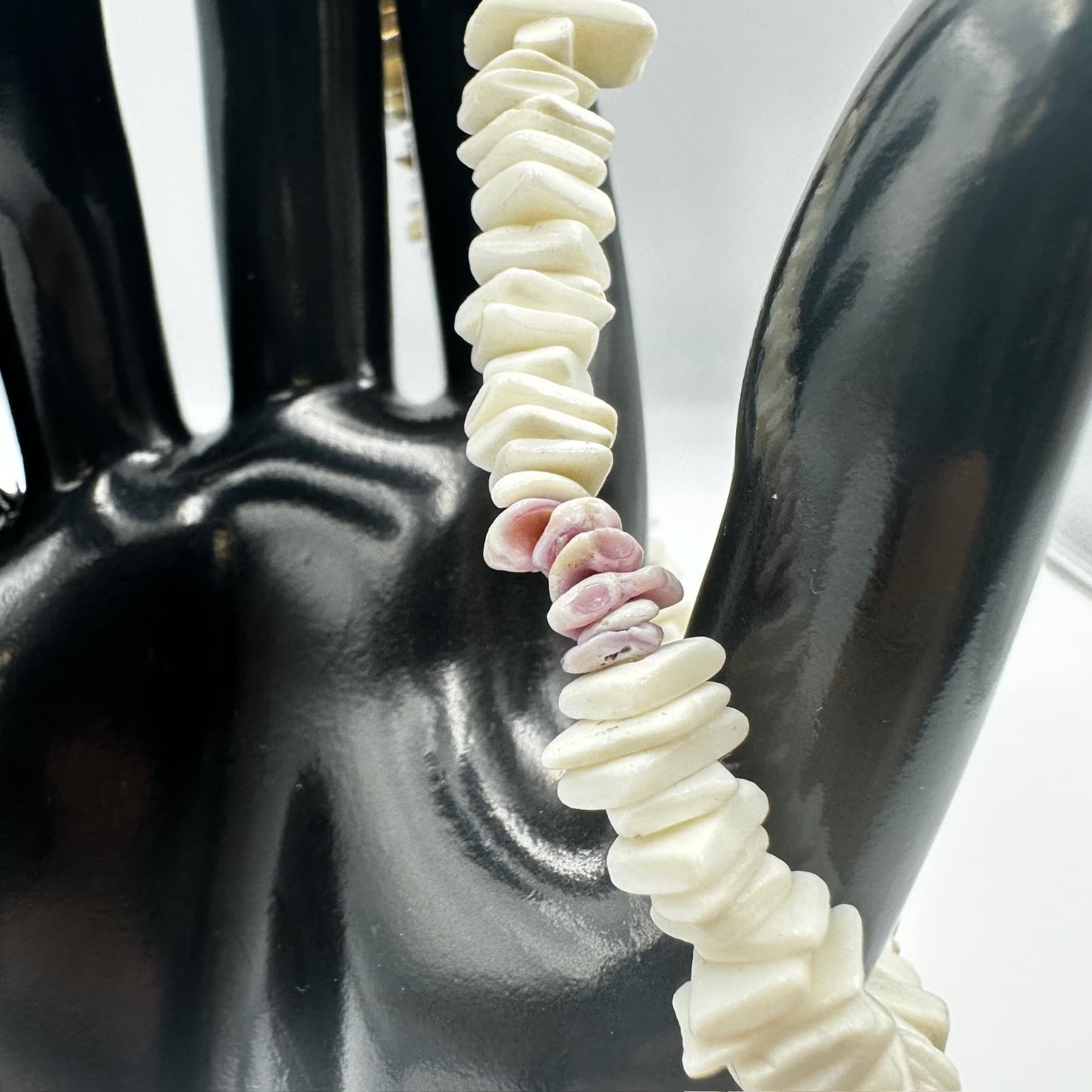 Vintage White Shell Chip Bracelet w/ Pink Accents & Barrel Clasp - Thumbnail 4