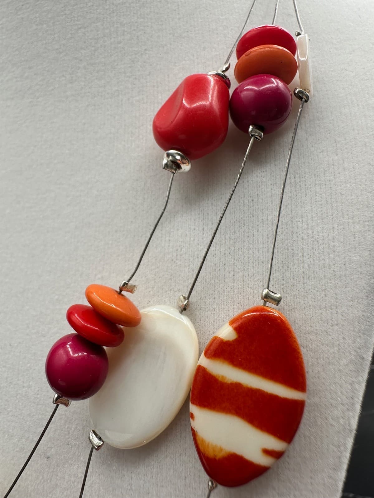 Vintage Silver-Tone Red Shell Triple-Strand Beaded Station Necklace Bracelet Set - Thumbnail 5