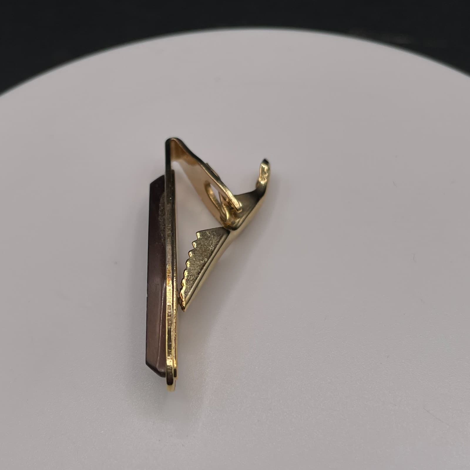 VTG Gold Tone Tie Clip Bar Dark Brown Resin Inlay Rhinestone Mid Century Style - Thumbnail 3