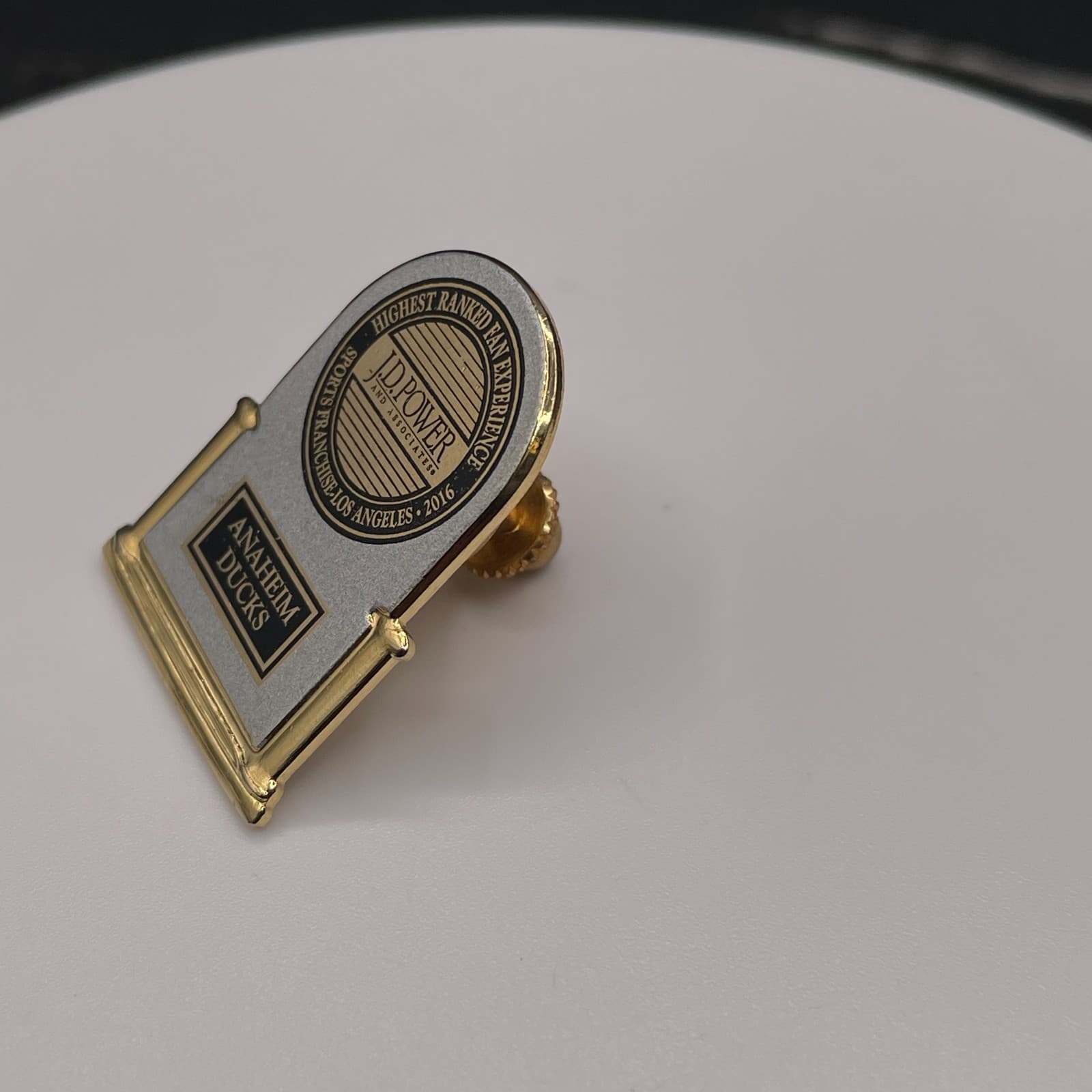 Vintage Anaheim Ducks 2016 J.D. Power Highest Ranked Fan Experience Pin - Thumbnail 2