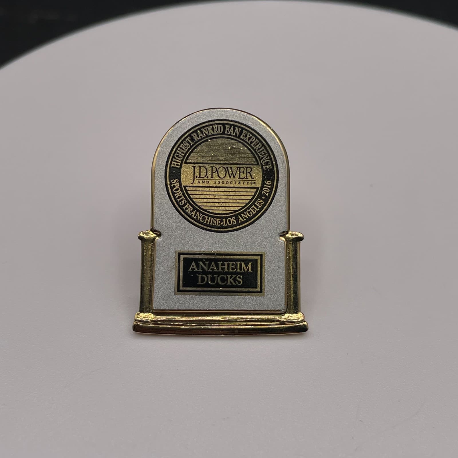 Vintage Anaheim Ducks 2016 J.D. Power Highest Ranked Fan Experience Pin - Thumbnail 6