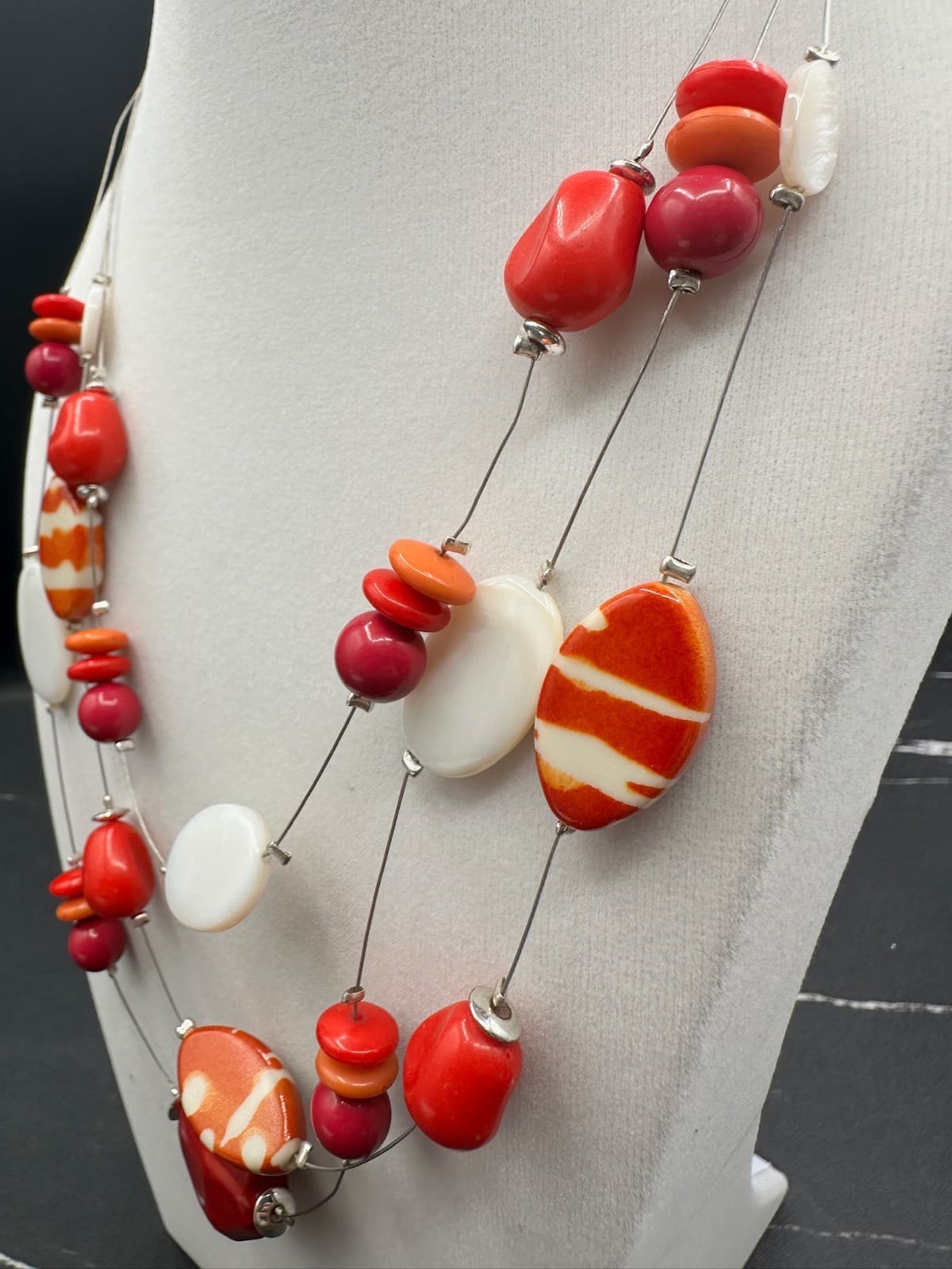 Vintage Silver-Tone Red Shell Triple-Strand Beaded Station Necklace Bracelet Set - Thumbnail 4