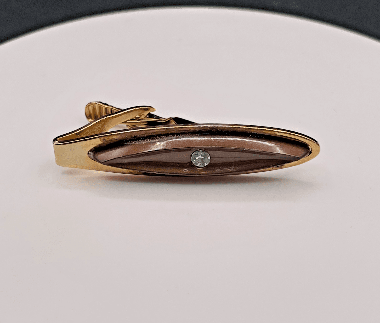 VTG Gold Tone Tie Clip Bar Dark Brown Resin Inlay Rhinestone Mid Century Style - Image 1