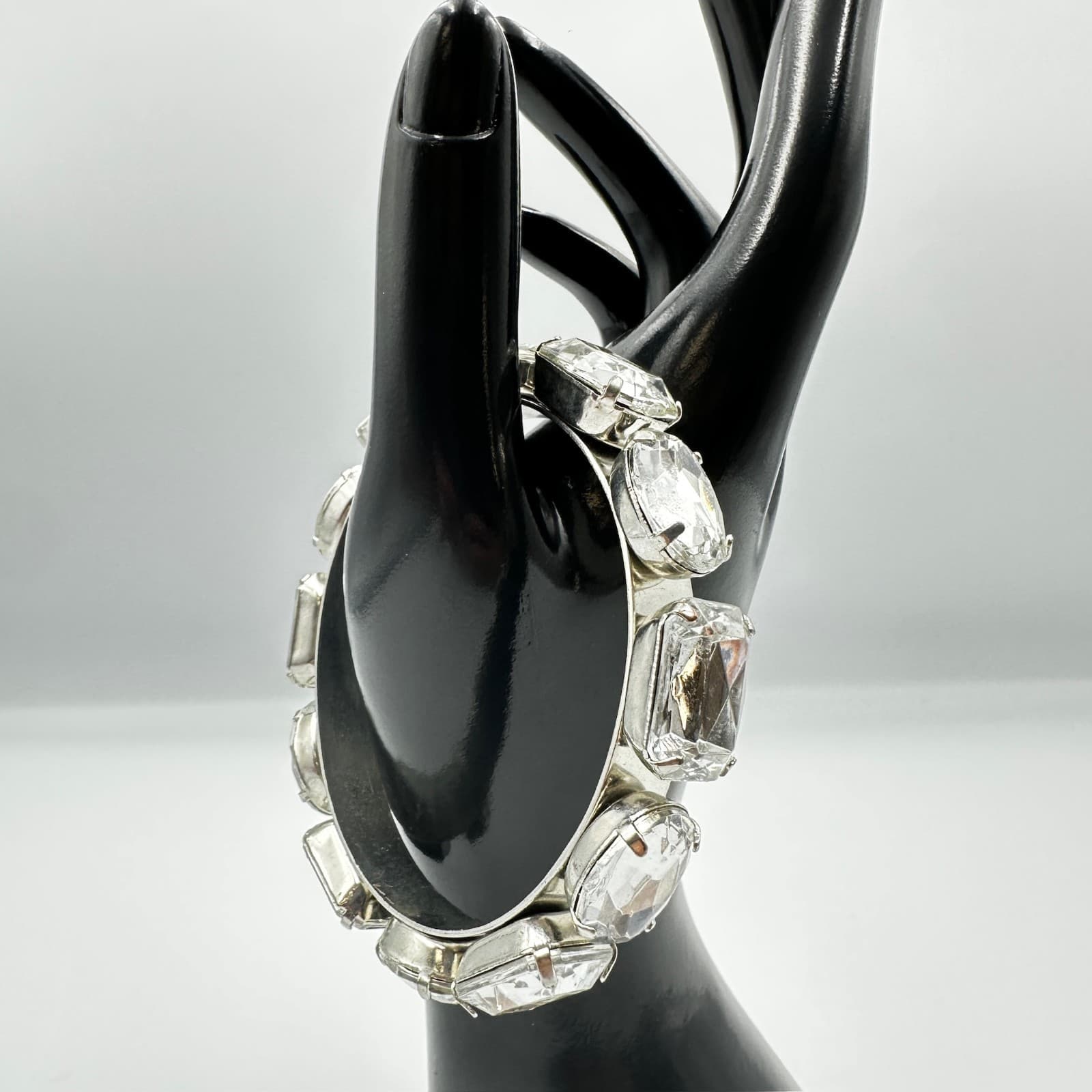 Silver-Tone Oversized Crystal Statement Bangle – Glam Cocktail Sparkle - Thumbnail 5