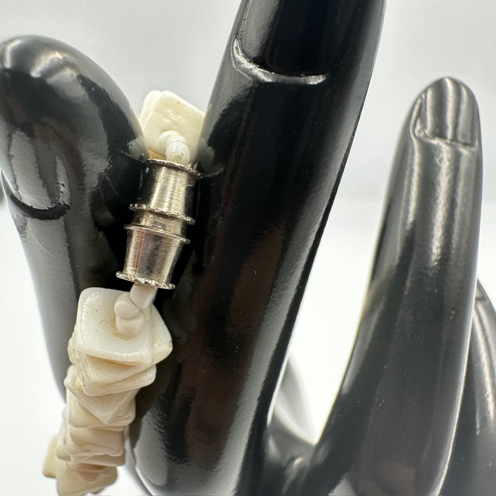 Vintage White Shell Chip Bracelet w/ Pink Accents & Barrel Clasp - Thumbnail 5