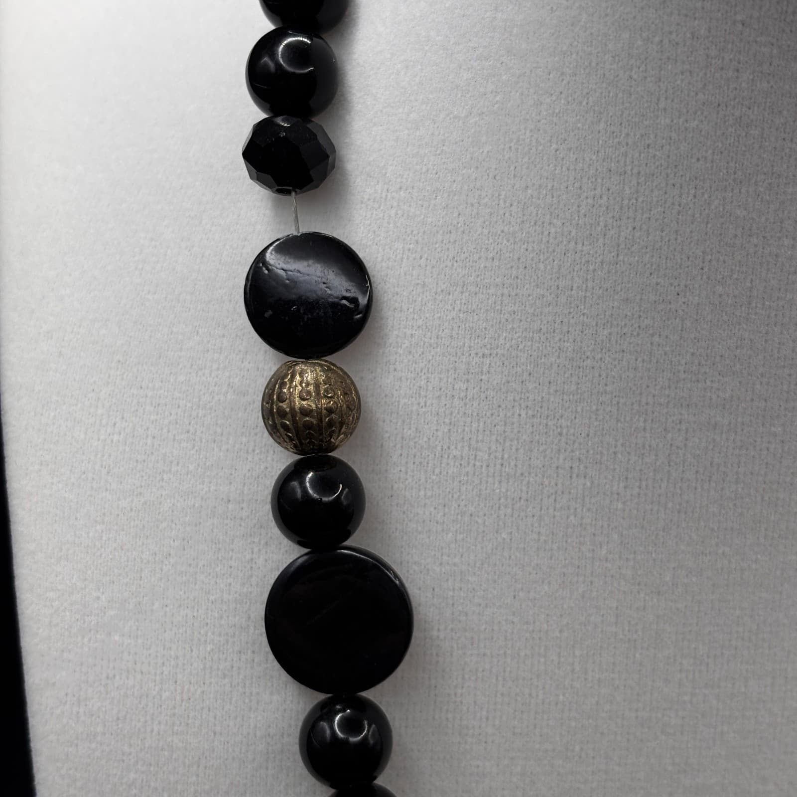 Vintage Gold Black Chunky Necklace Hammered Pendant Resin Crystal Beaded Jules - Thumbnail 8