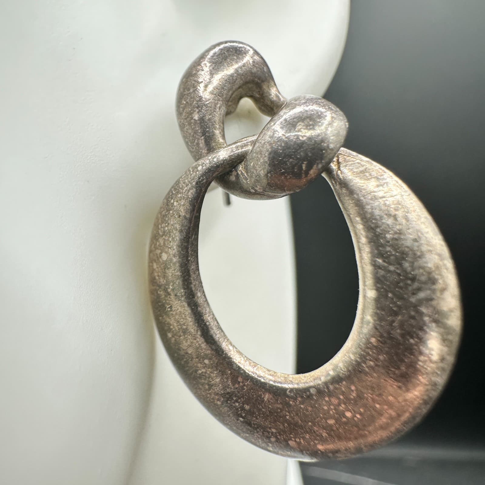 VTG Silver Tone Abstract Knot Oval Drop Earrings Textured Statement Pierced - Thumbnail 9