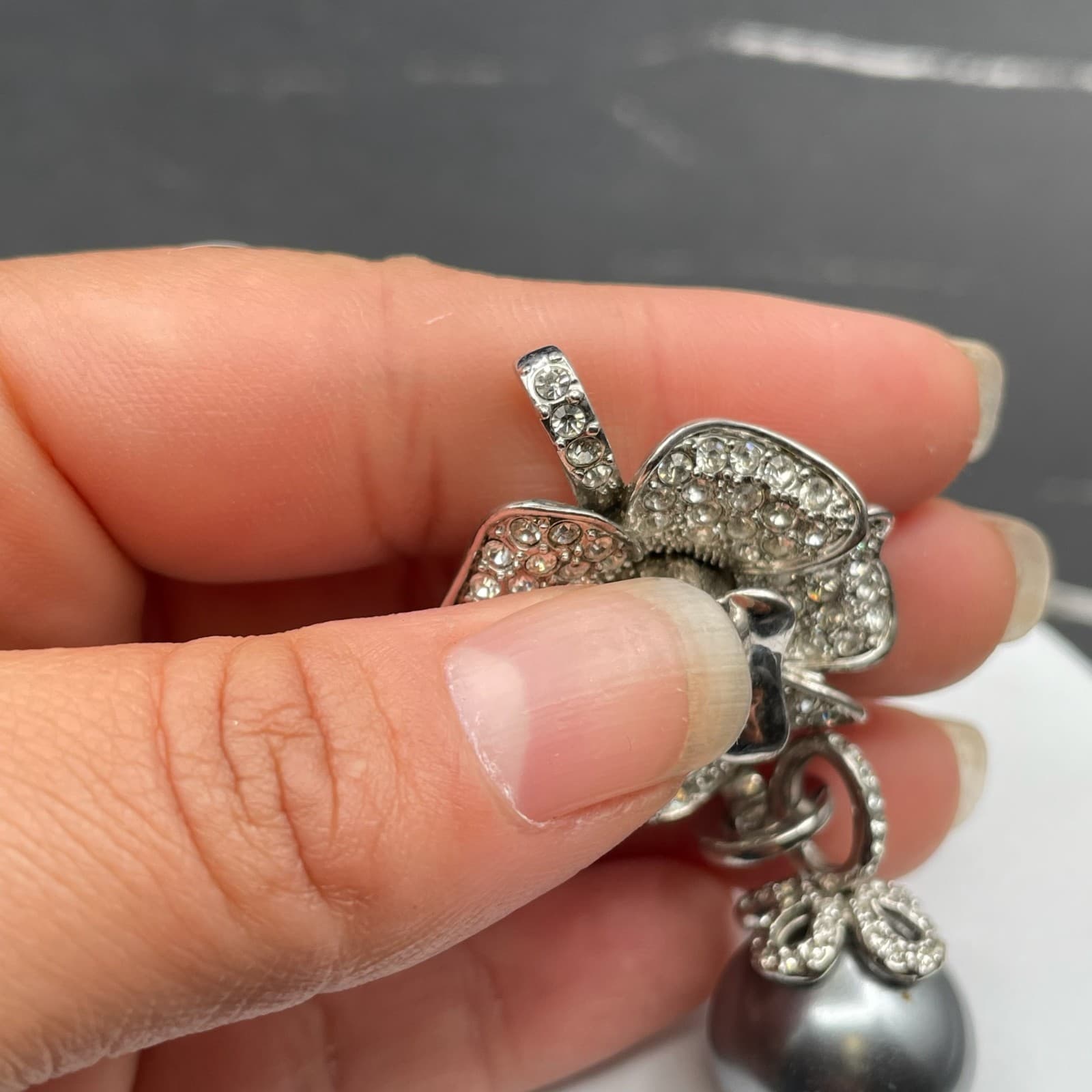 Classic Silver-Tone Floral Pave Crystal Embellished Black Dangling Pearl Pendant - Thumbnail 8