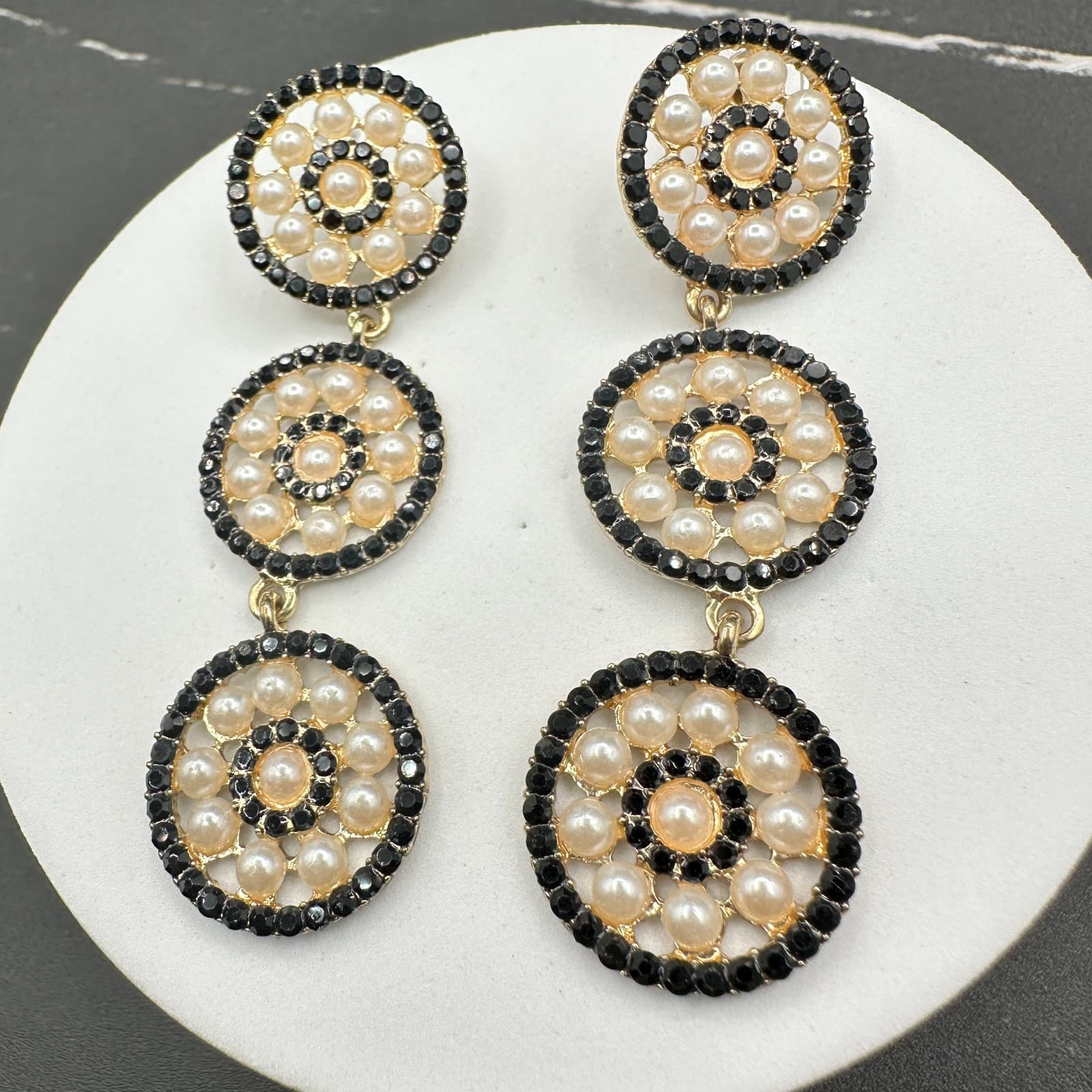 VTG Gold Tone Triple Circle Drop Earrings Black Rhinestone &Faux Pearl Statement - Thumbnail 10