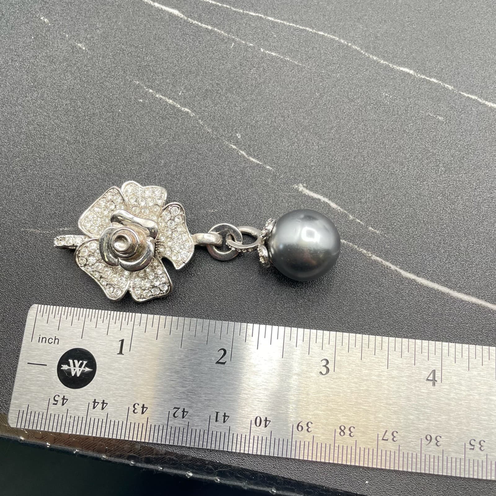 Classic Silver-Tone Floral Pave Crystal Embellished Black Dangling Pearl Pendant - Thumbnail 10