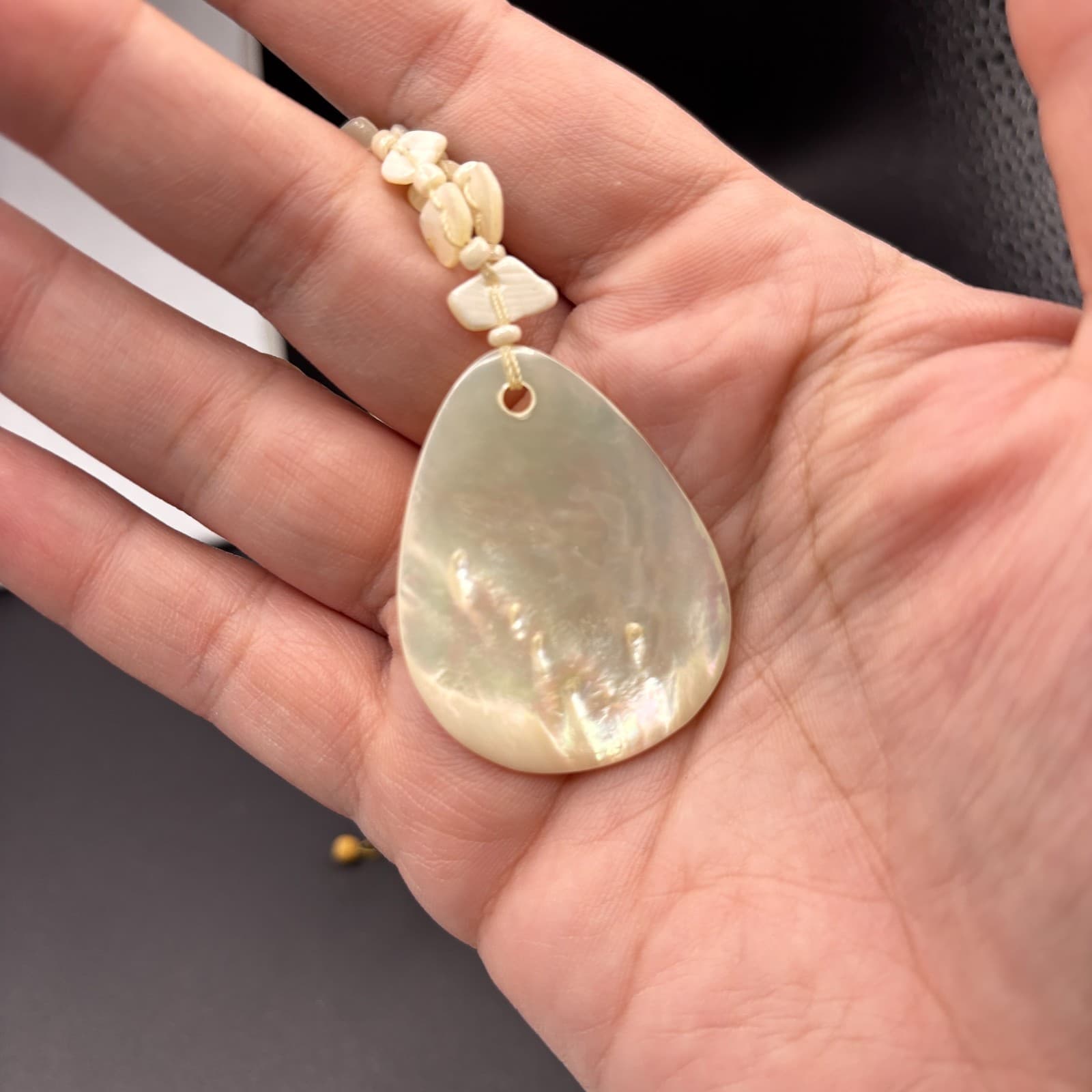 Vintage Boho Wood Bead Mother of Pearl Pendant Necklace Beach Tribal Jewelry - Thumbnail 4