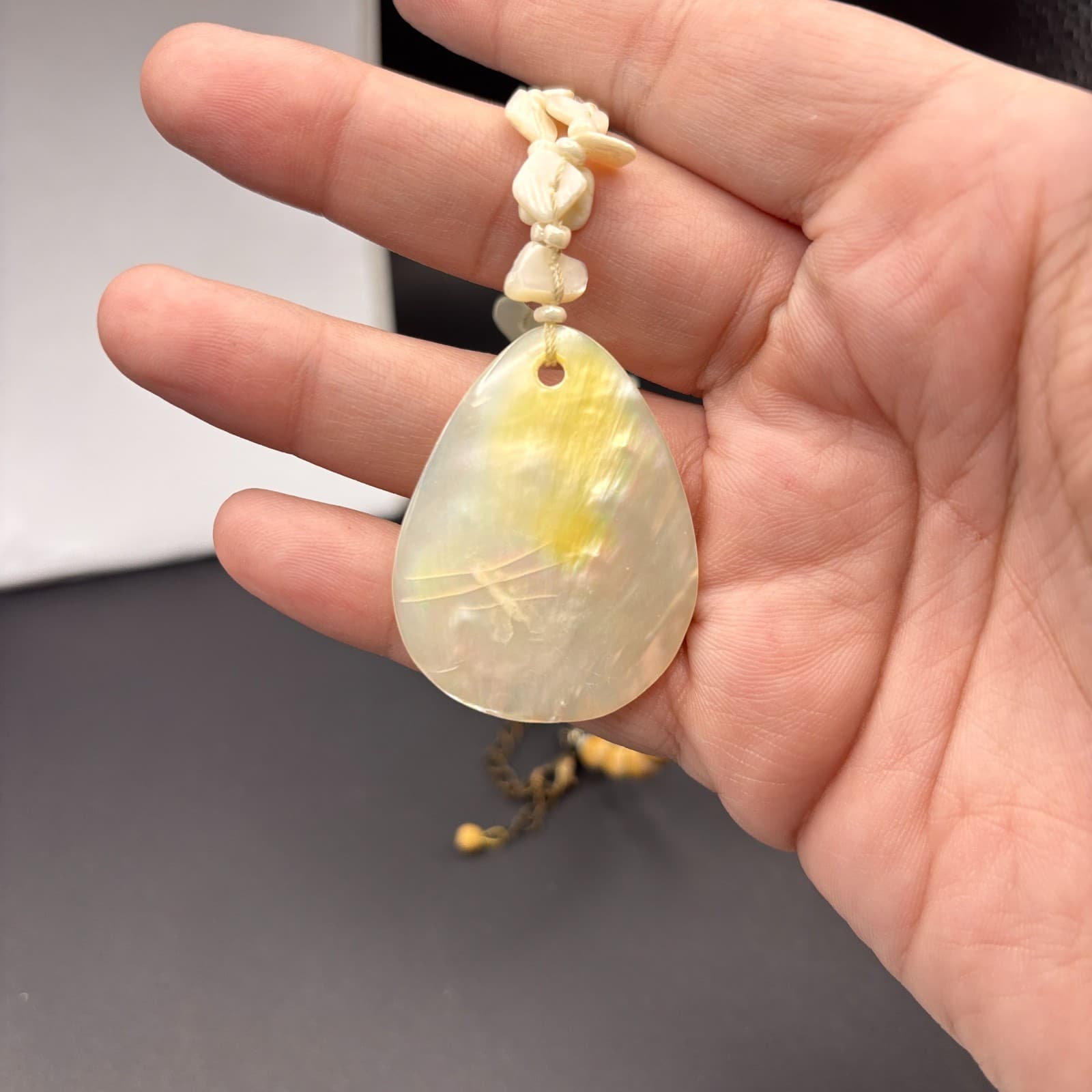 Vintage Boho Wood Bead Mother of Pearl Pendant Necklace Beach Tribal Jewelry - Thumbnail 3