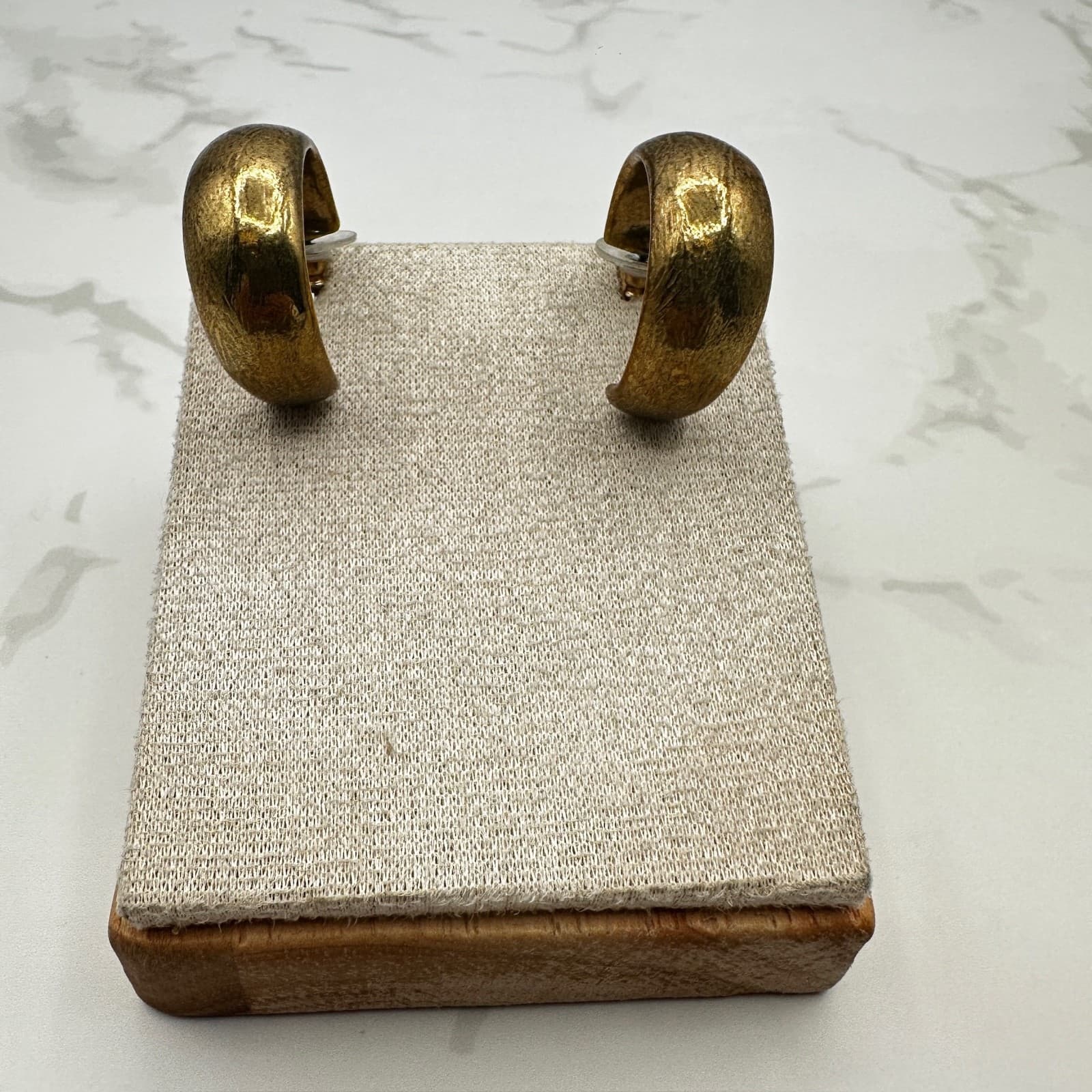 Vintage Chico's Textured Gold Tone Hoop Earrings Pierced Post Back Y2K Chunky - Image 1